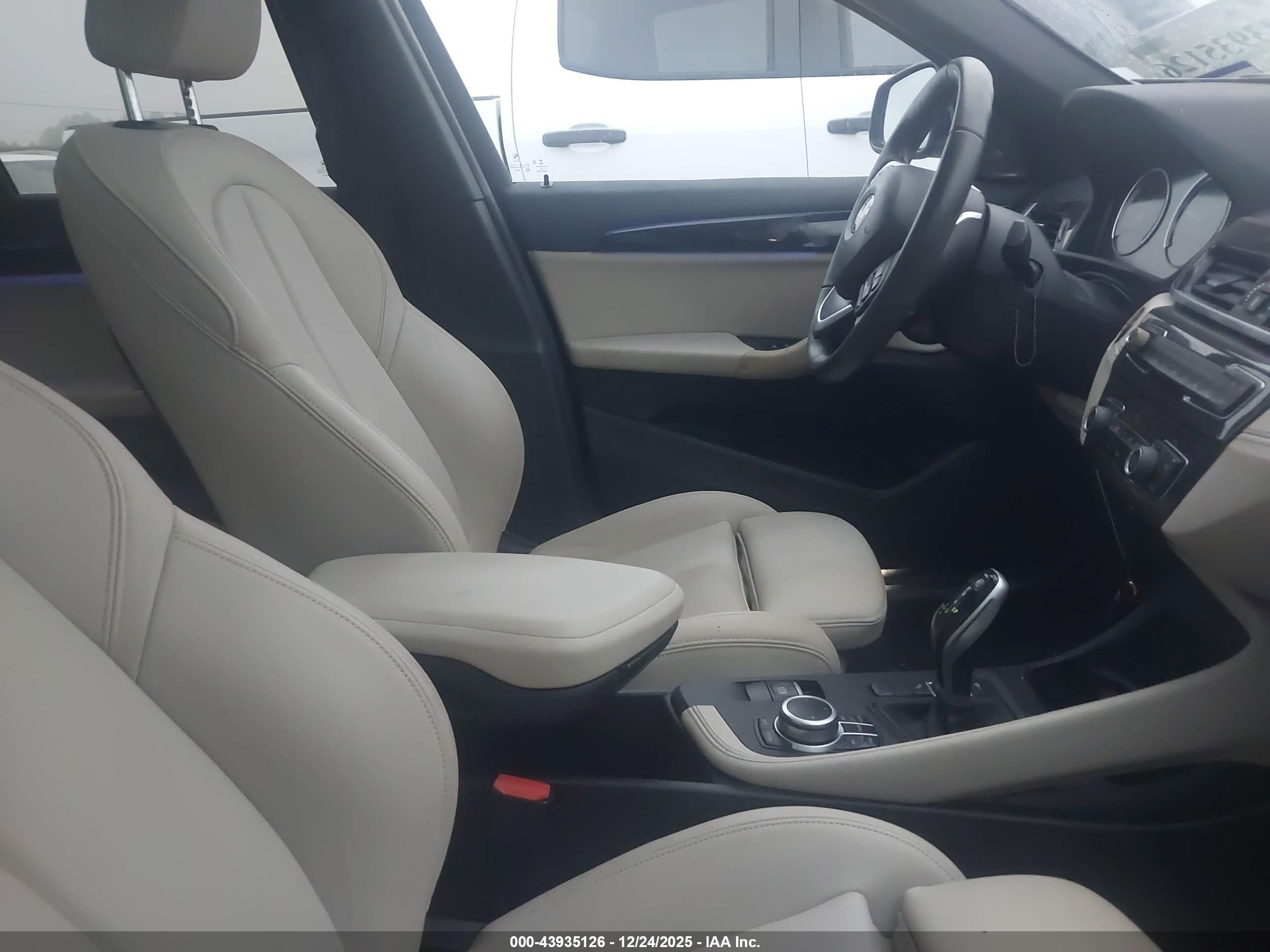 BMW X1 image 5