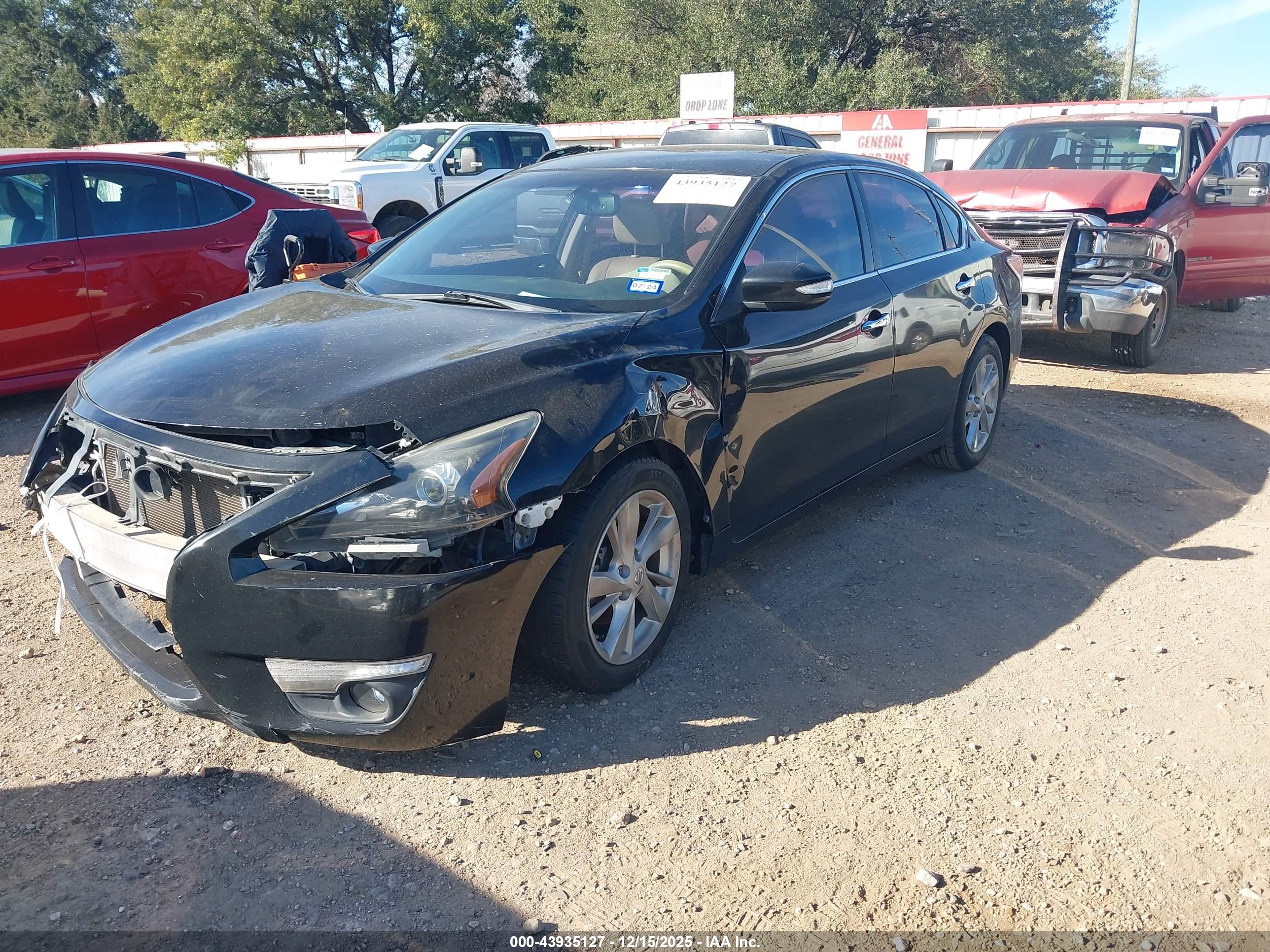 NISSAN ALTIMA image 2