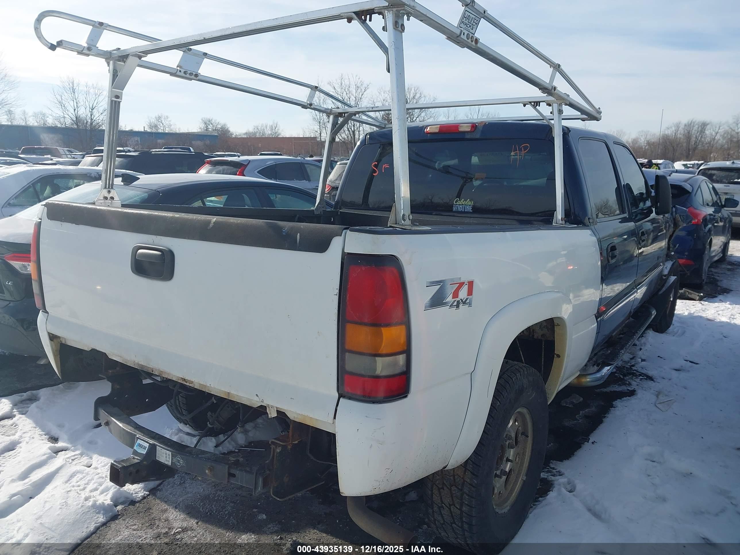 GMC SIERRA image 4