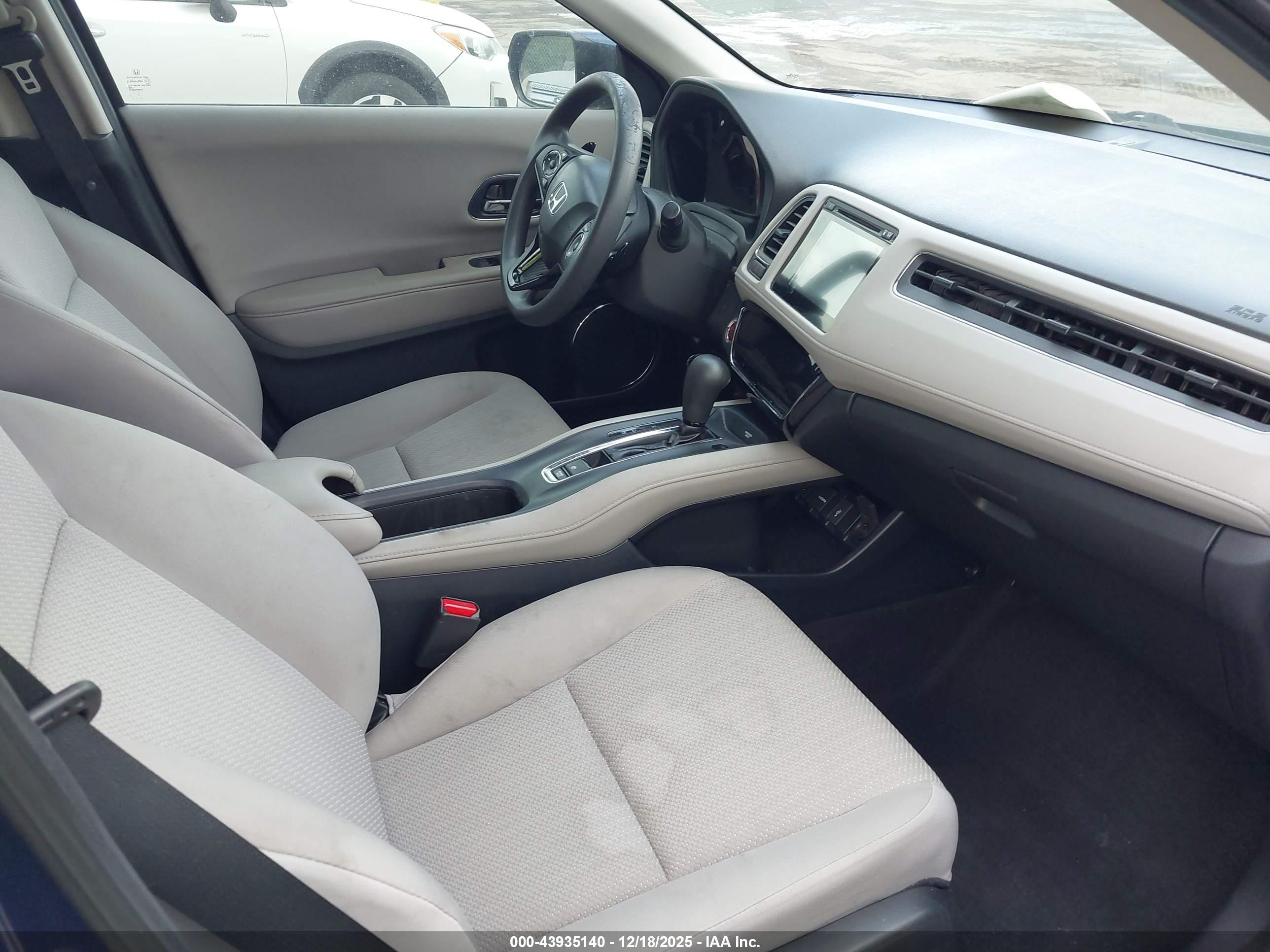 HONDA HR-V image 5