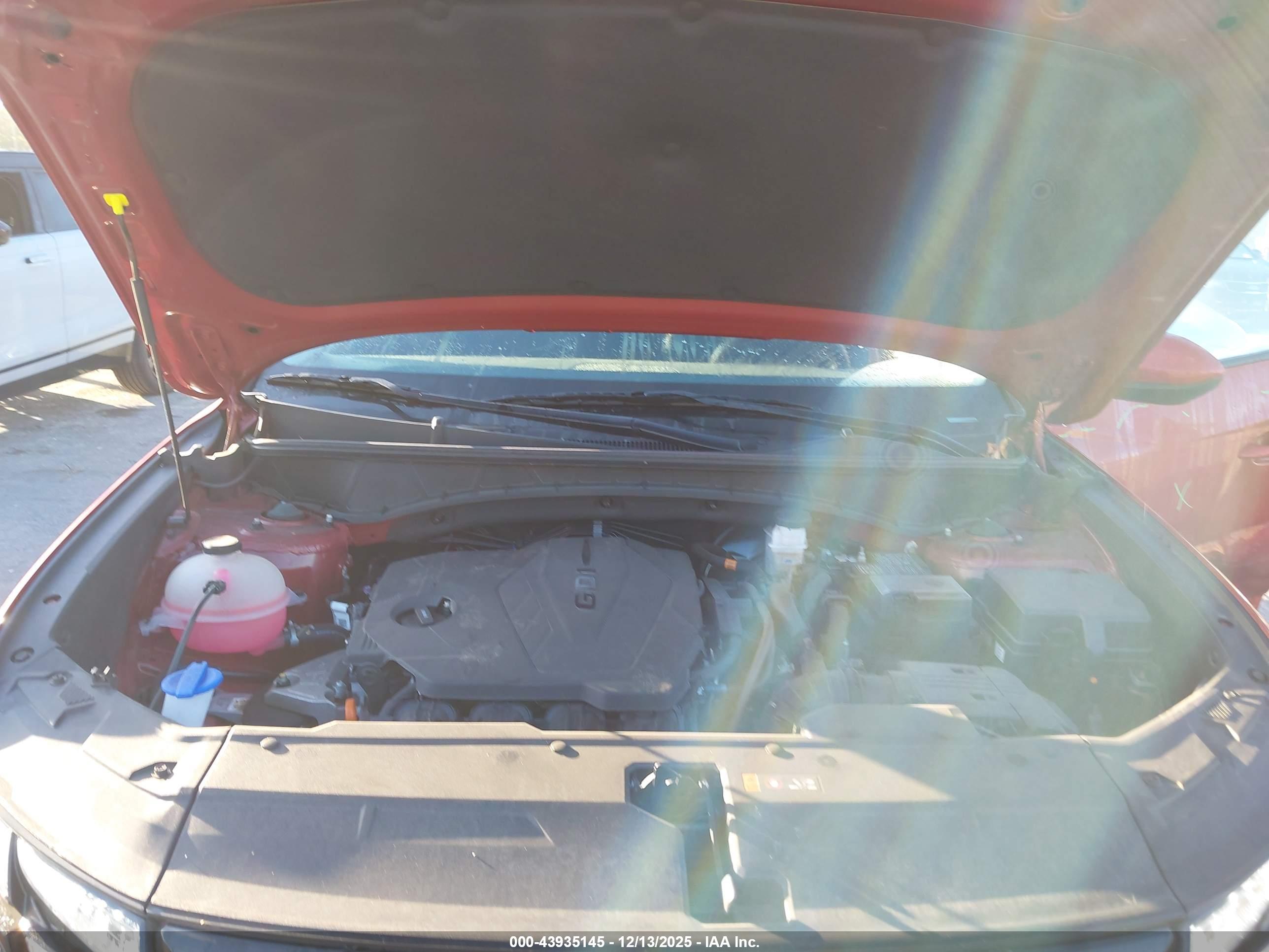 HYUNDAI TUCSON image 10