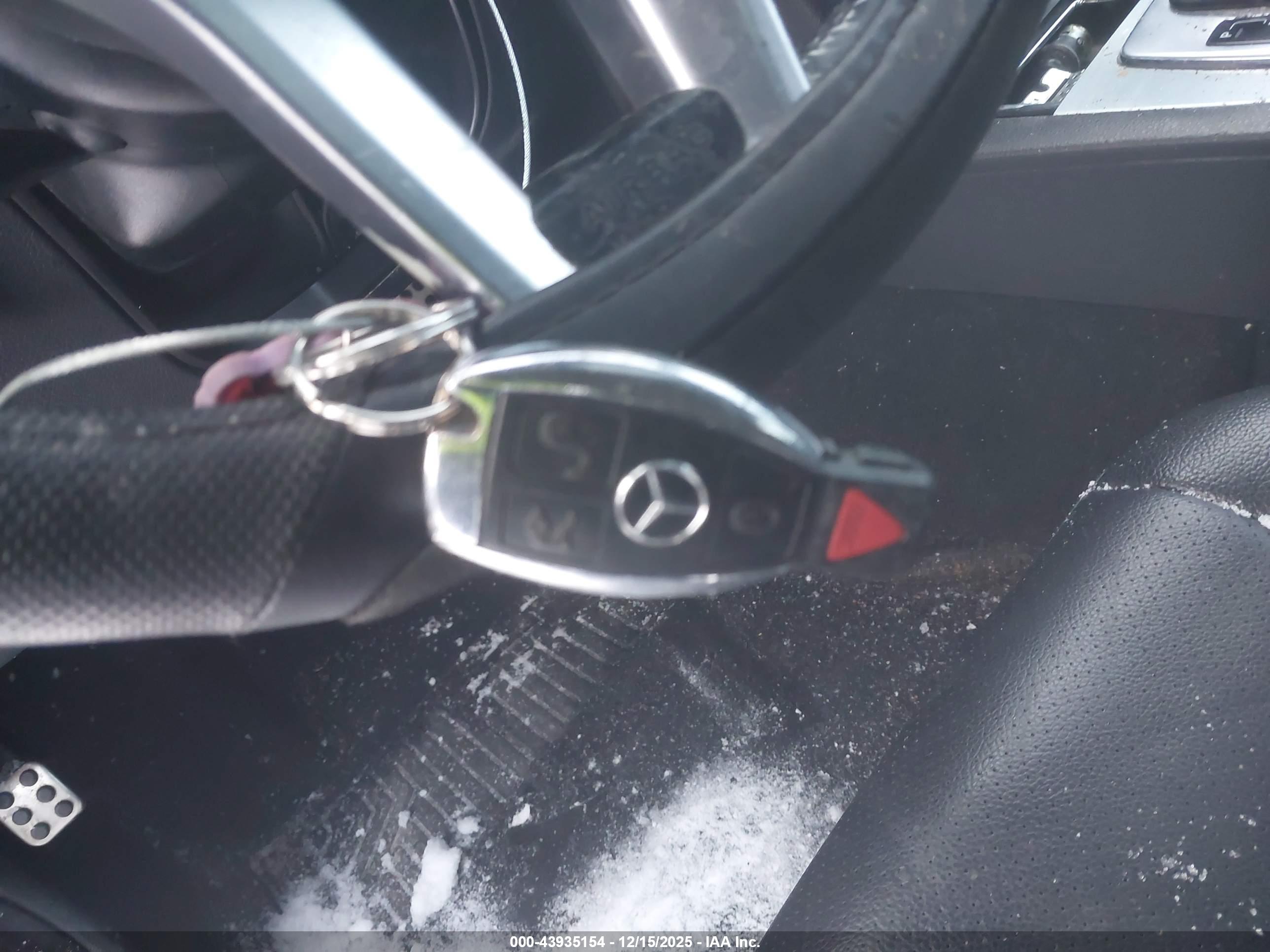 MERCEDES-BENZ C image 11
