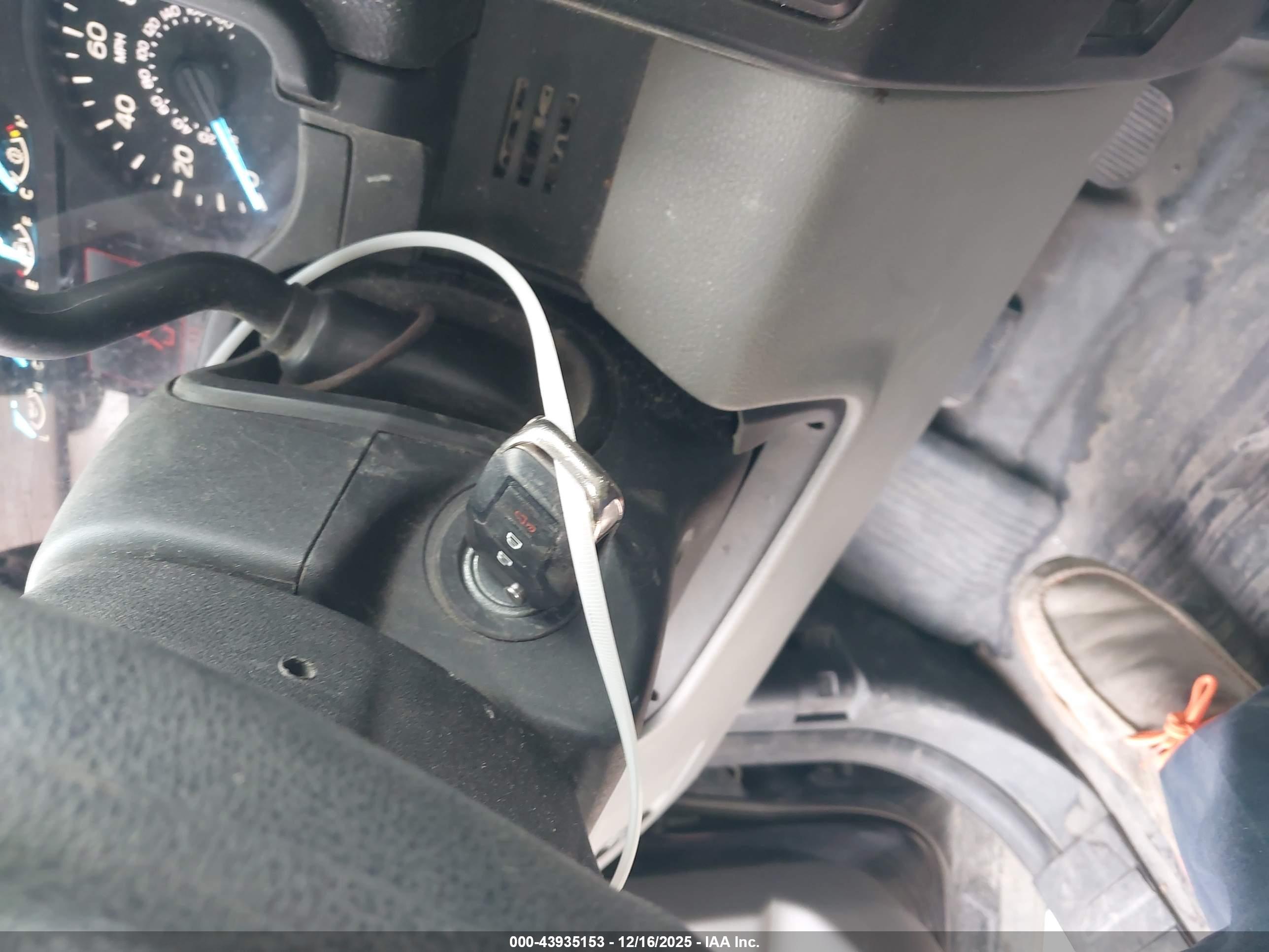 FORD F-150 image 11