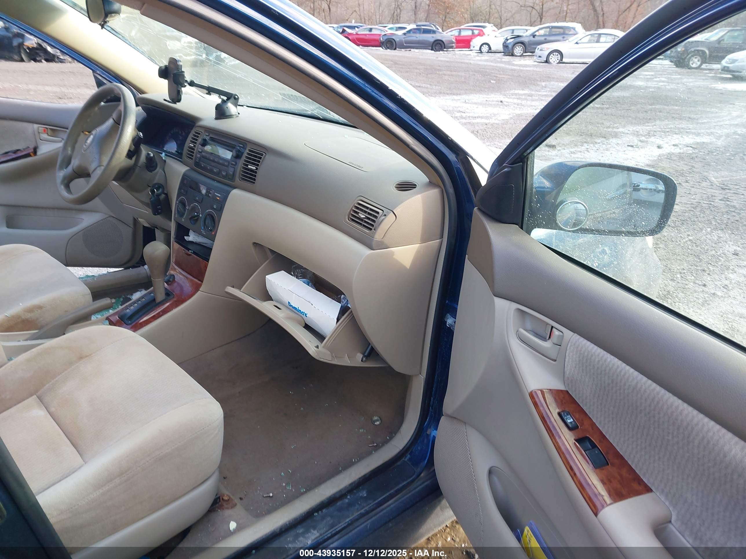 TOYOTA COROLLA image 5