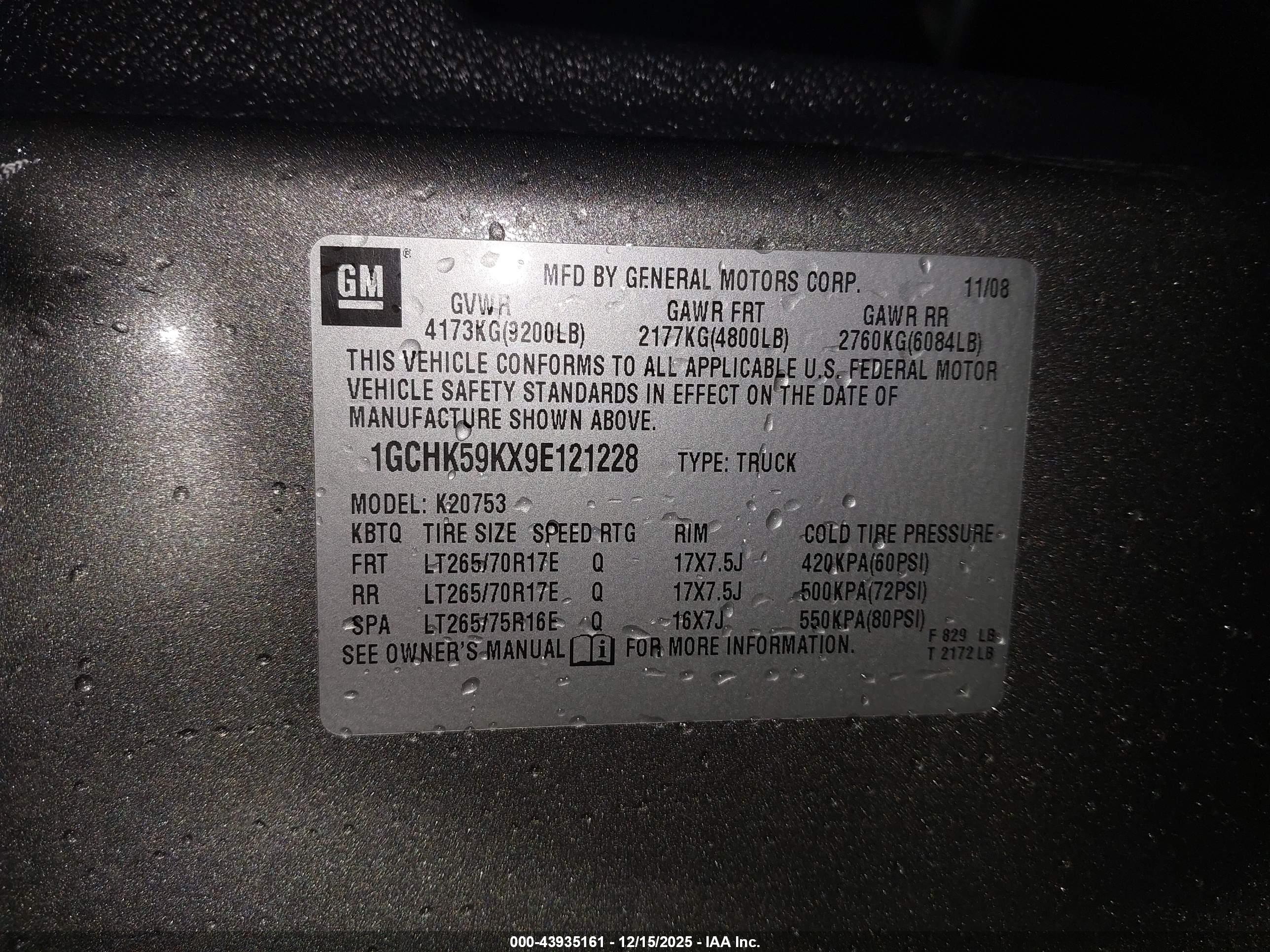 CHEVROLET SILVERADO image 9
