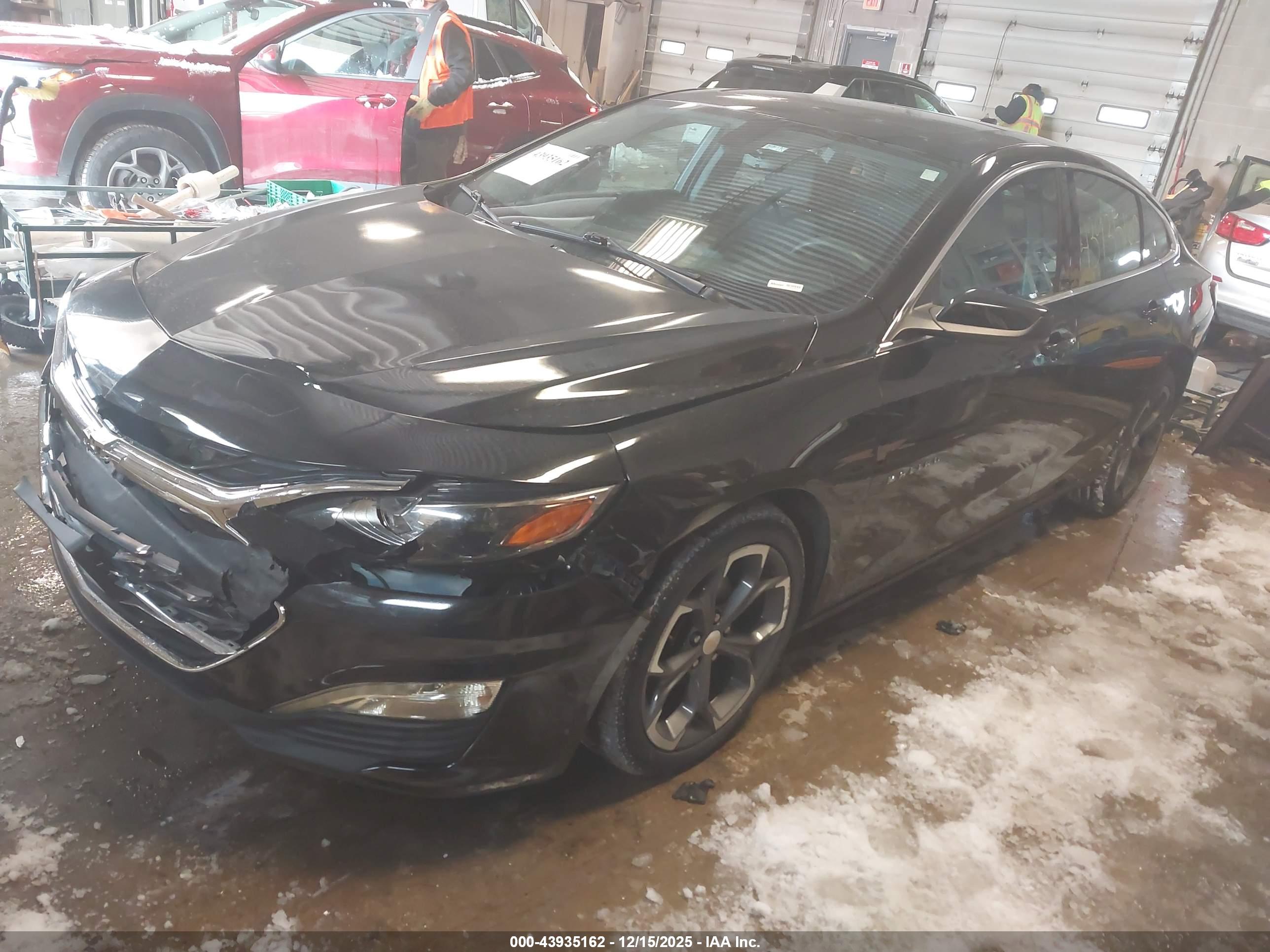 CHEVROLET MALIBU image 2