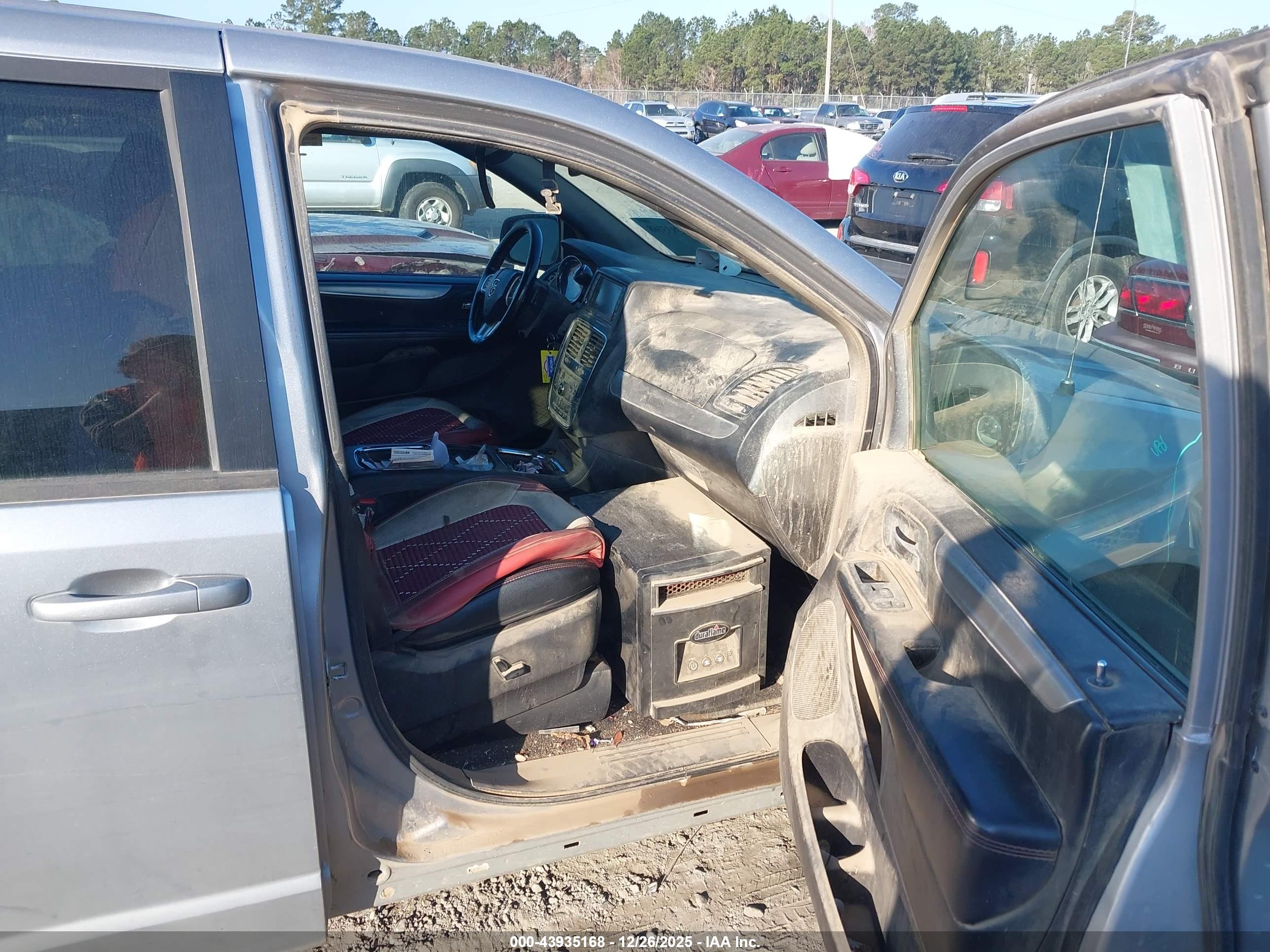 DODGE GRAND image 5