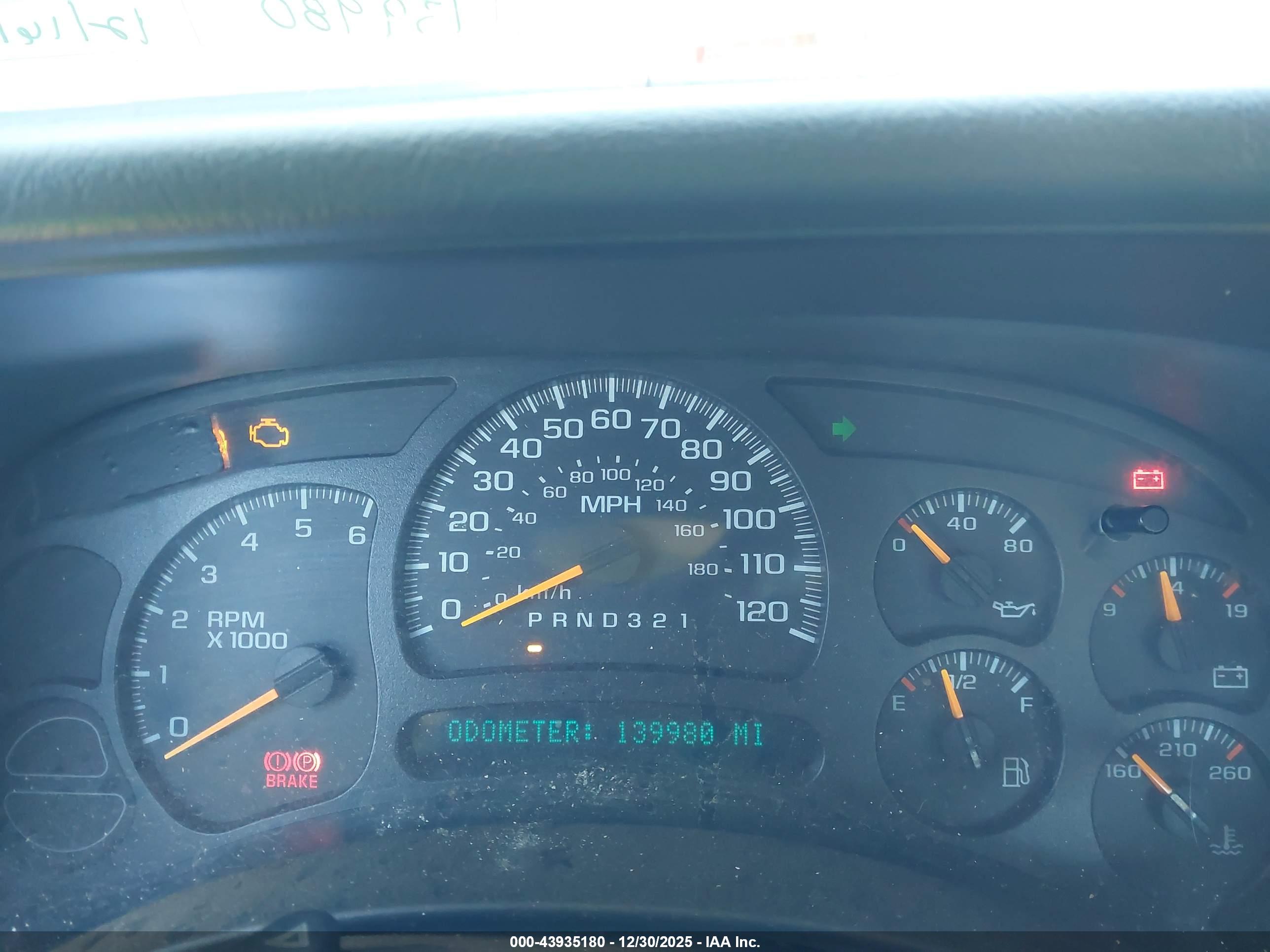 CHEVROLET SILVERADO image 7