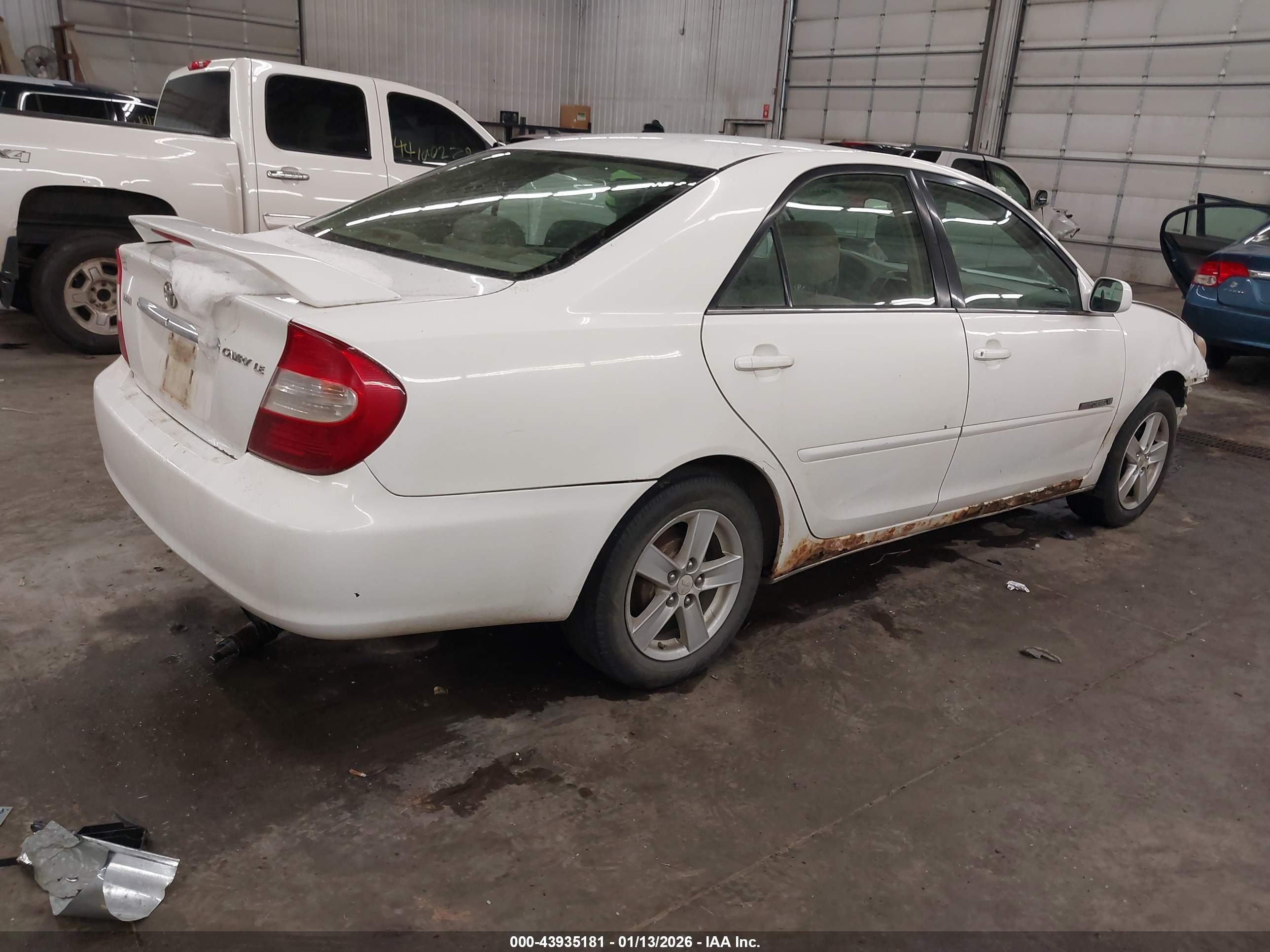 TOYOTA CAMRY image 4