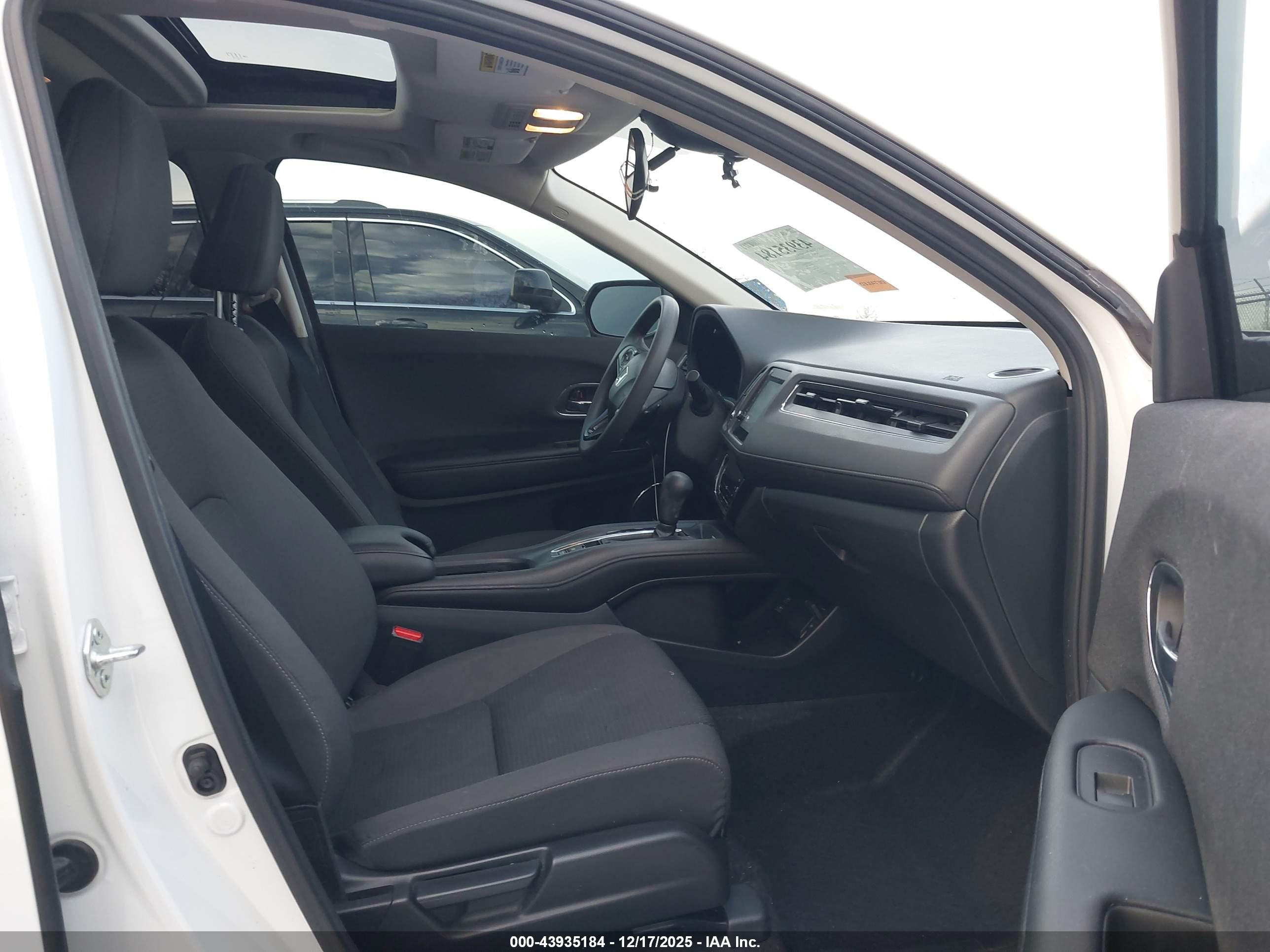 HONDA HR-V image 5