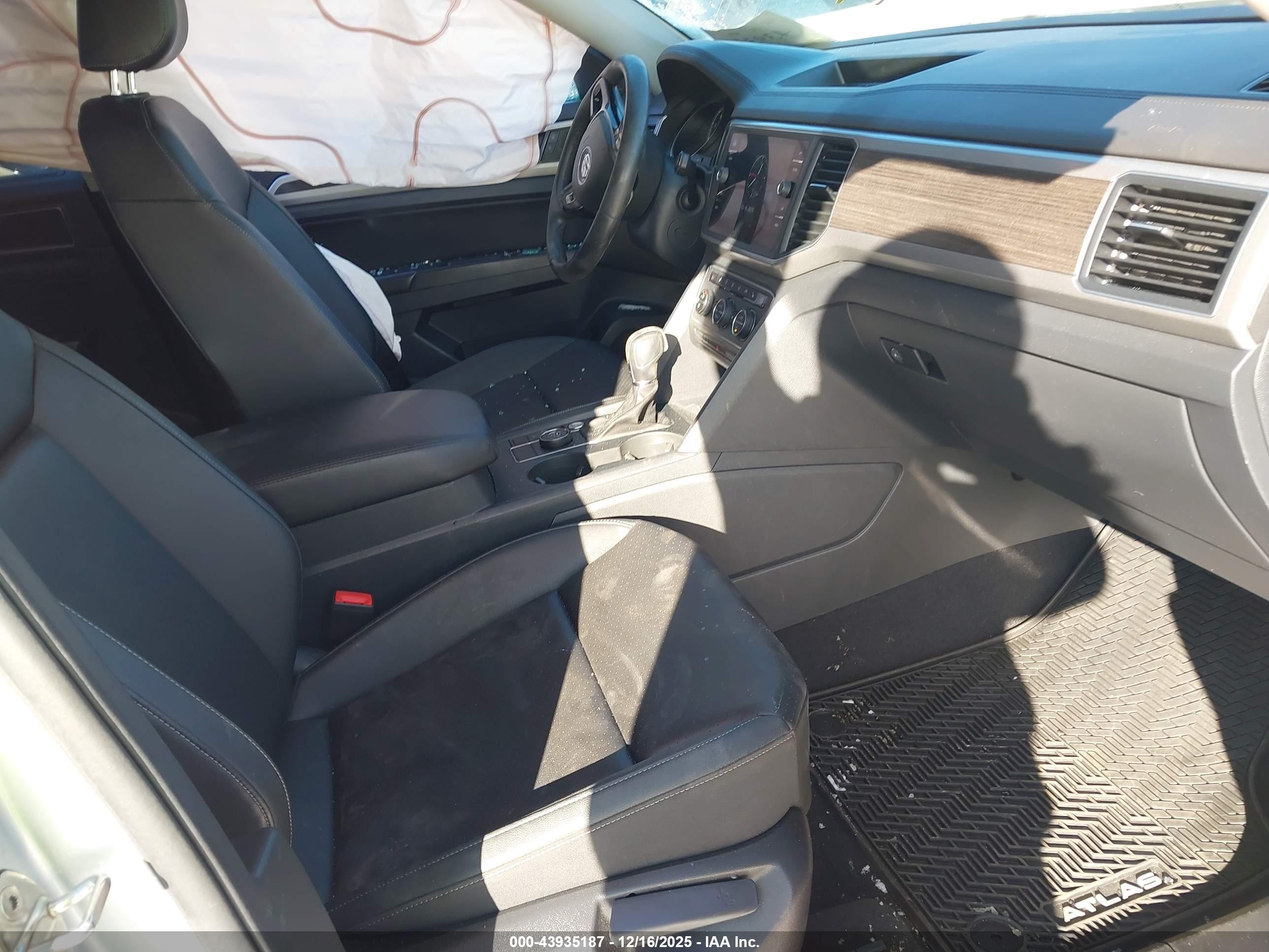 VOLKSWAGEN ATLAS image 5