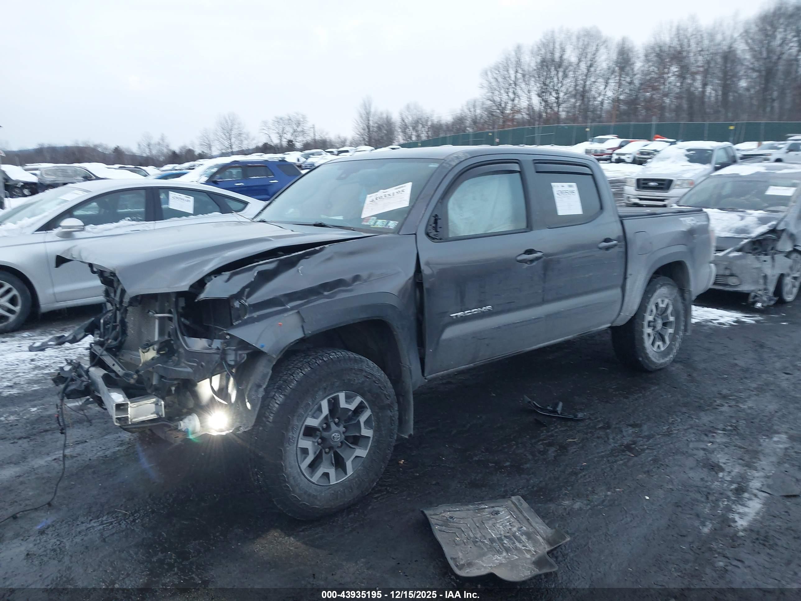 TOYOTA TACOMA image 2