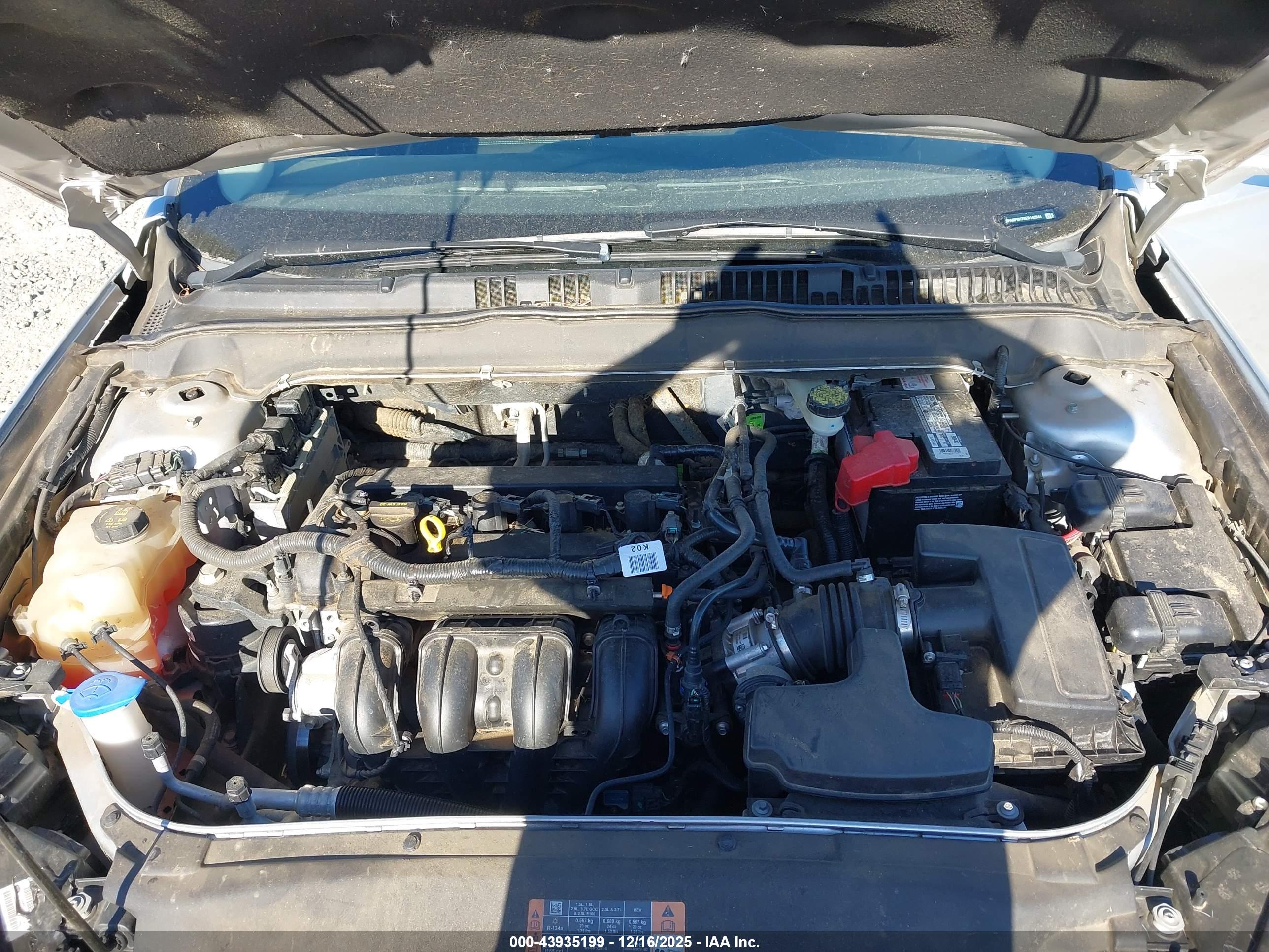 FORD FUSION image 10