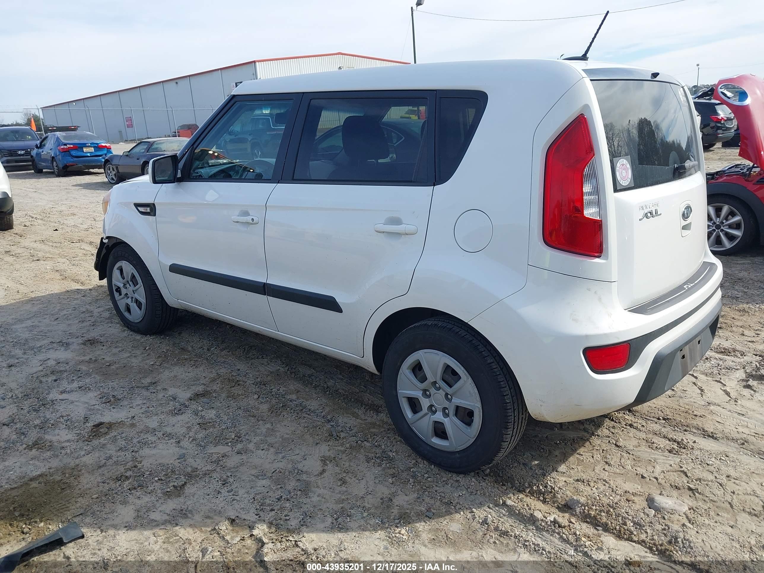 KIA SOUL image 3