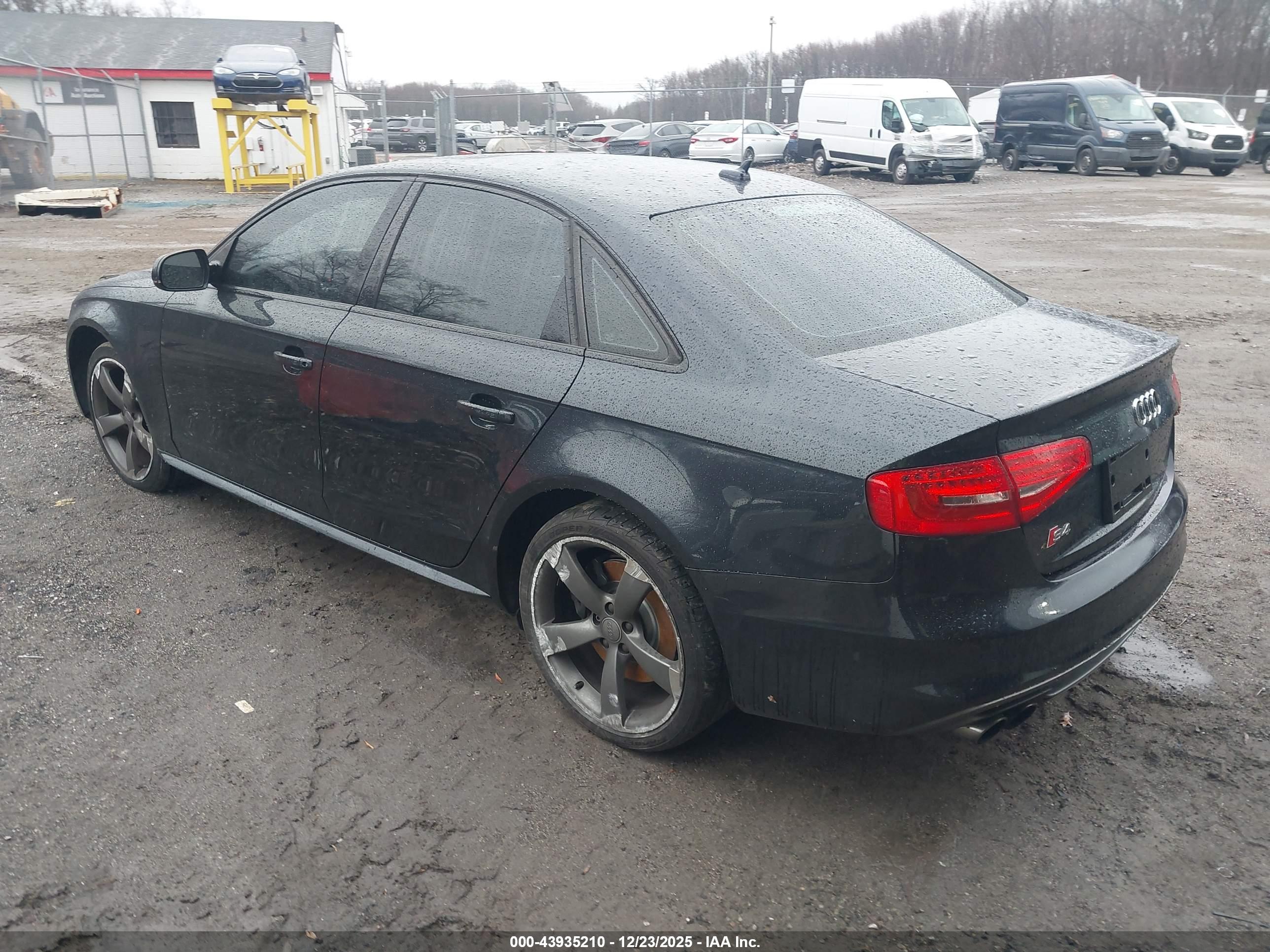 AUDI S4 image 3