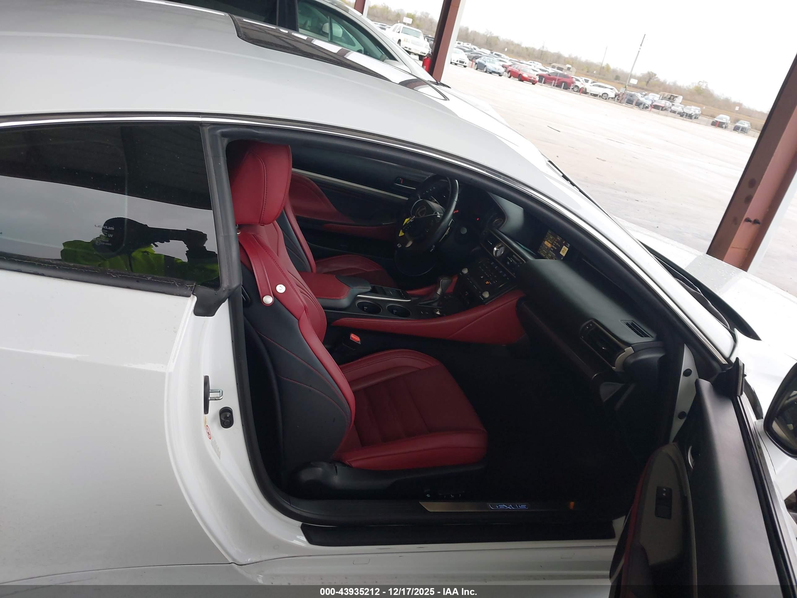 LEXUS RC image 5