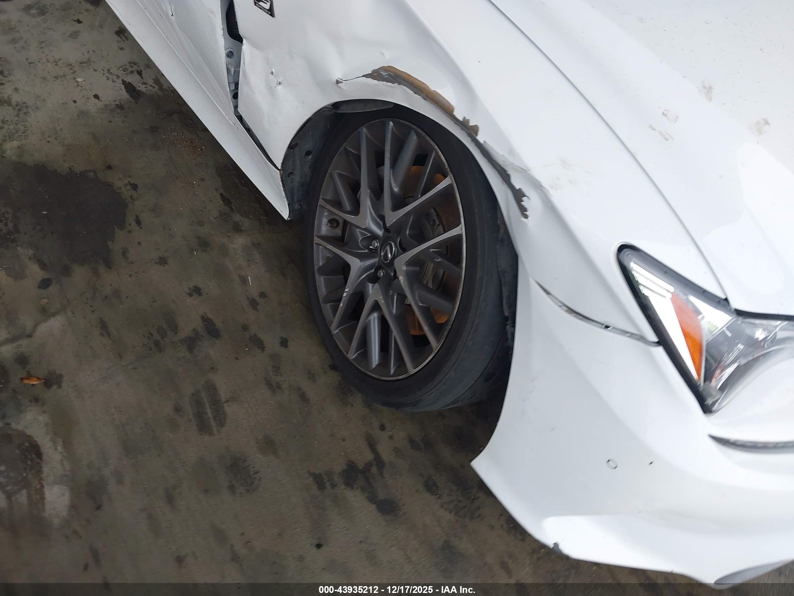 LEXUS RC image 6