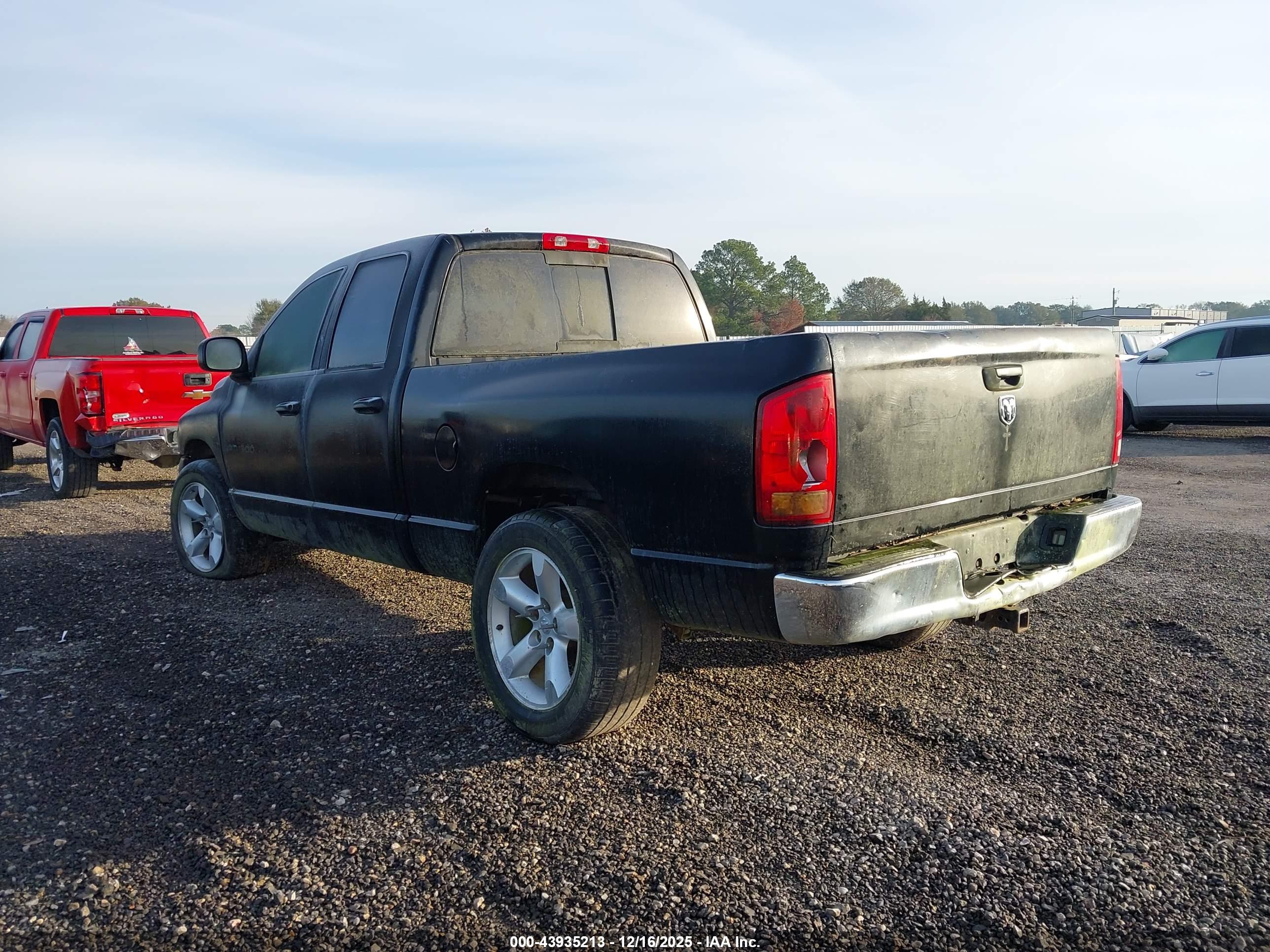 DODGE RAM image 3