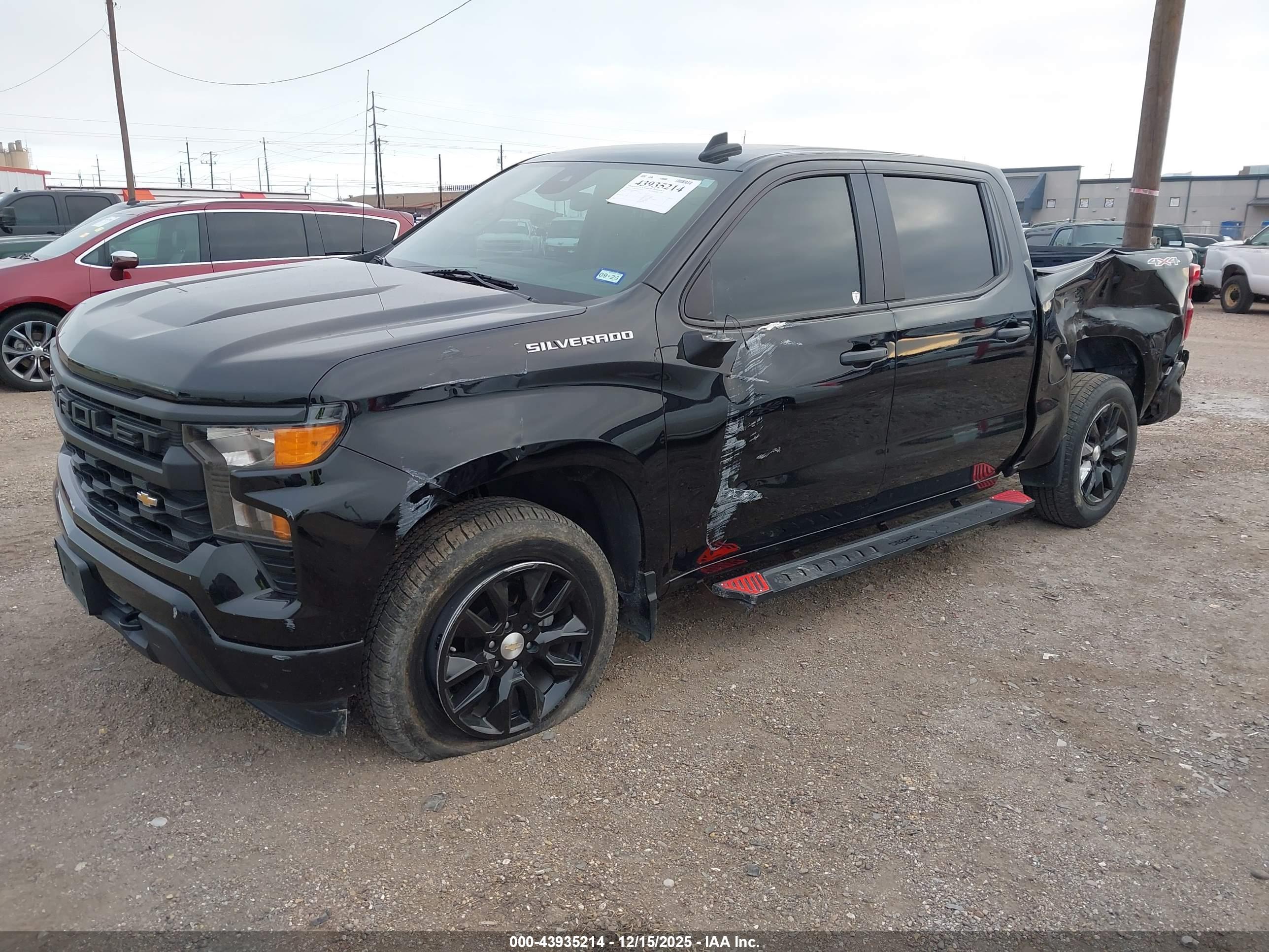 CHEVROLET SILVERADO image 2