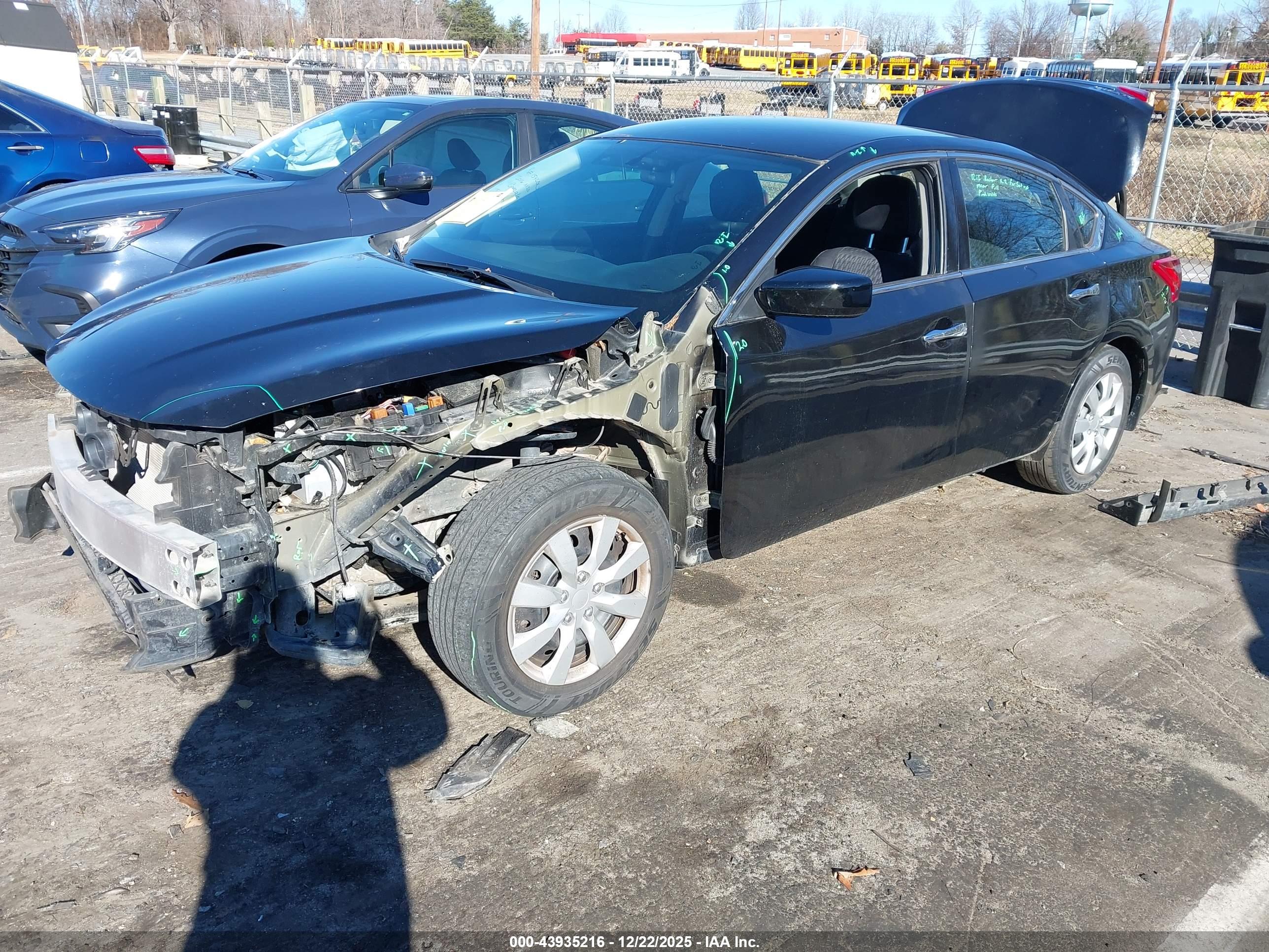 NISSAN ALTIMA image 2