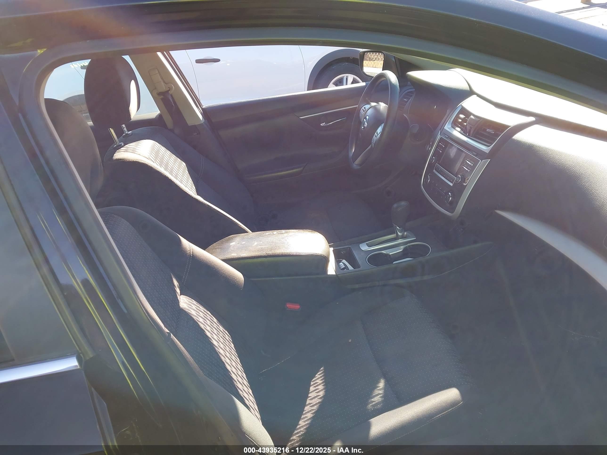NISSAN ALTIMA image 5