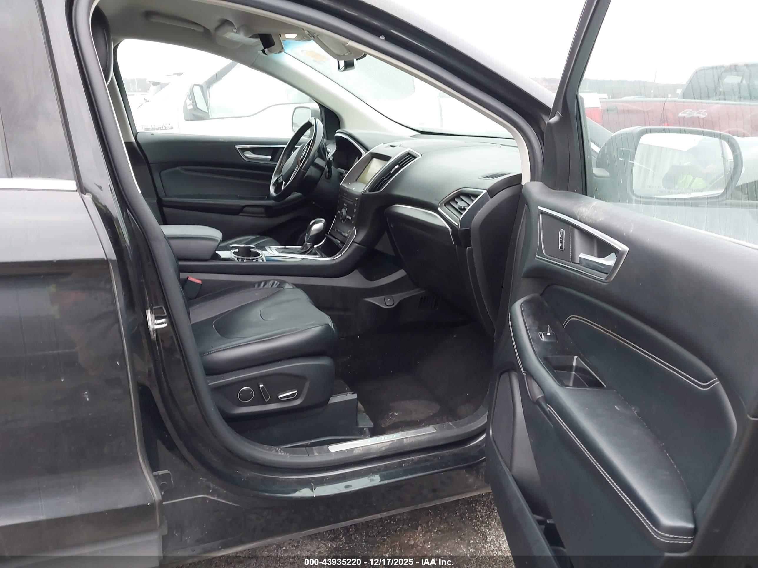 FORD EDGE image 5