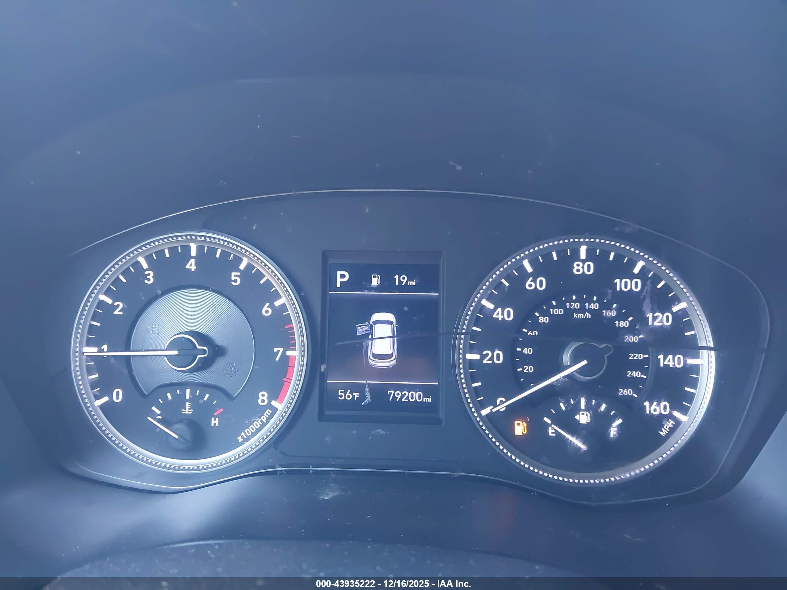 HYUNDAI SANTA image 7