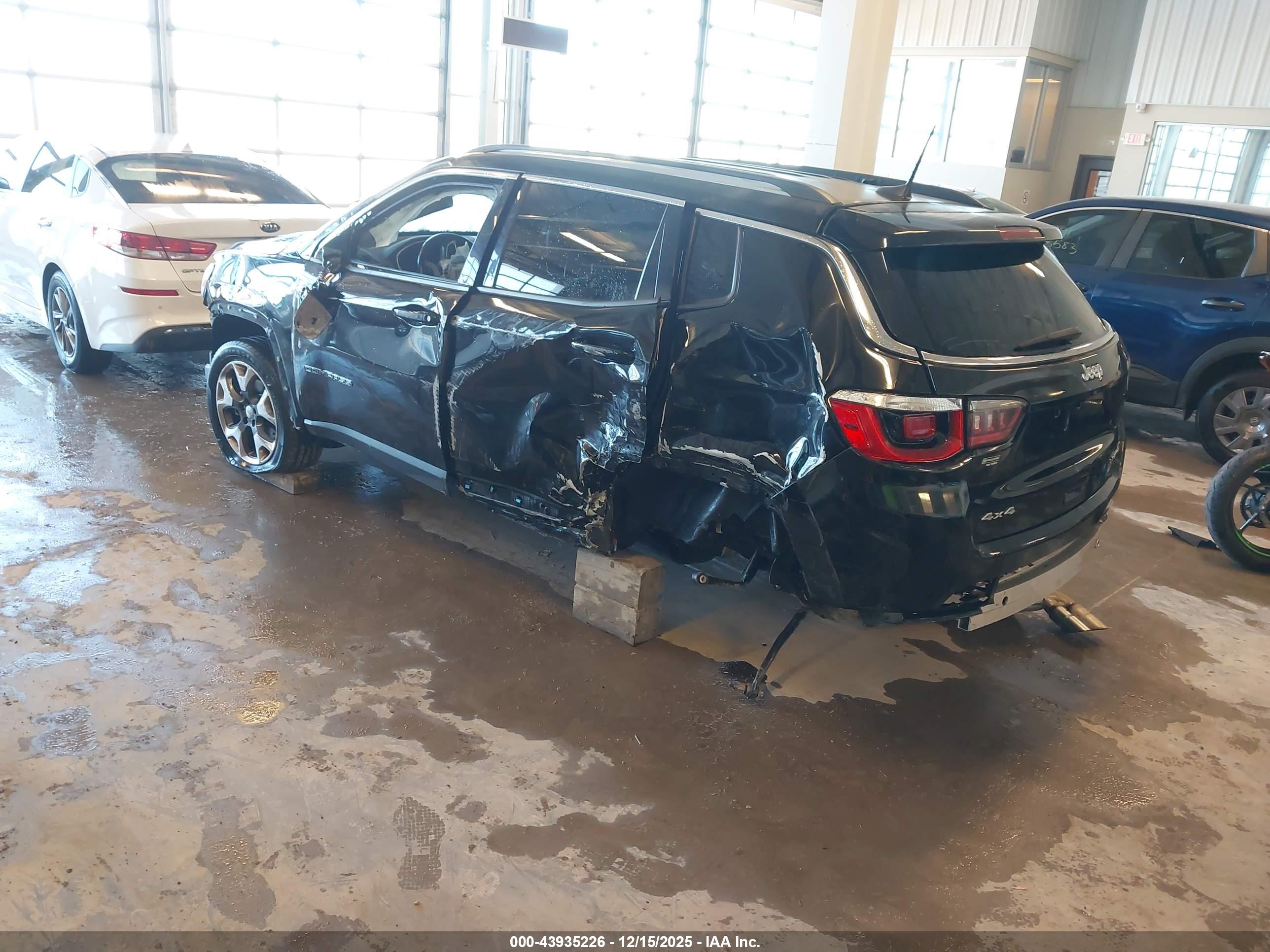 JEEP COMPASS image 3