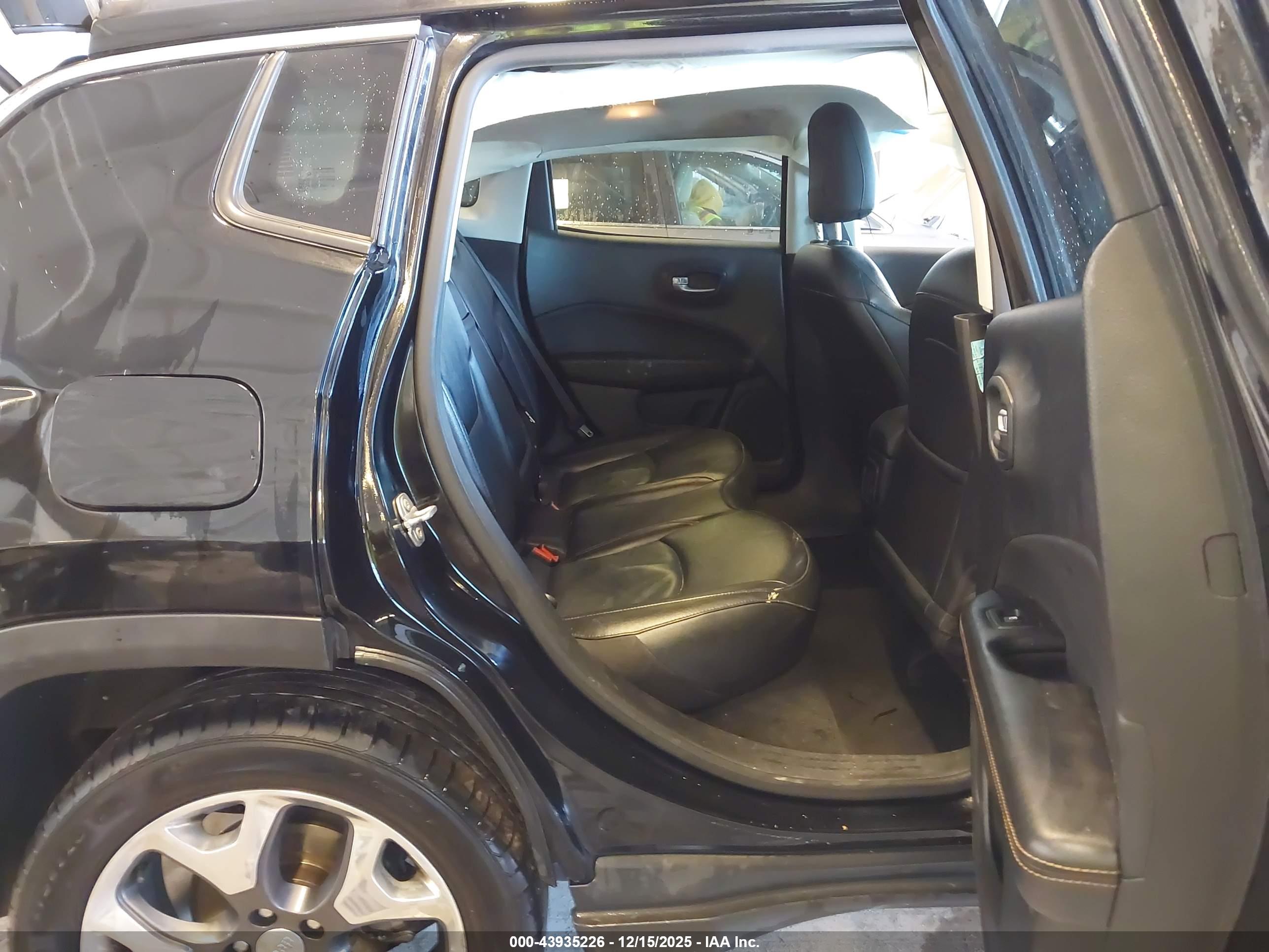 JEEP COMPASS image 8