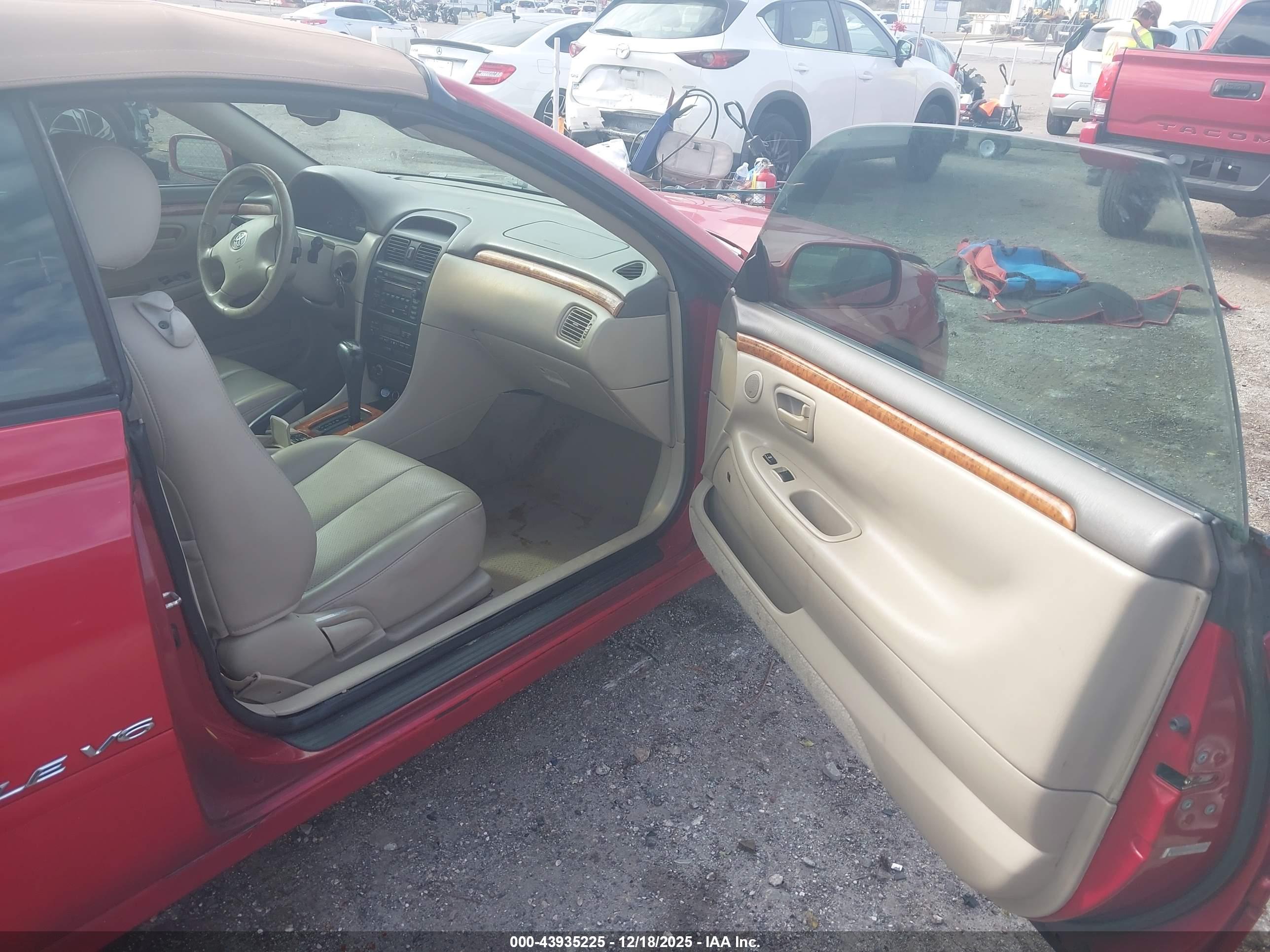 TOYOTA CAMRY image 5