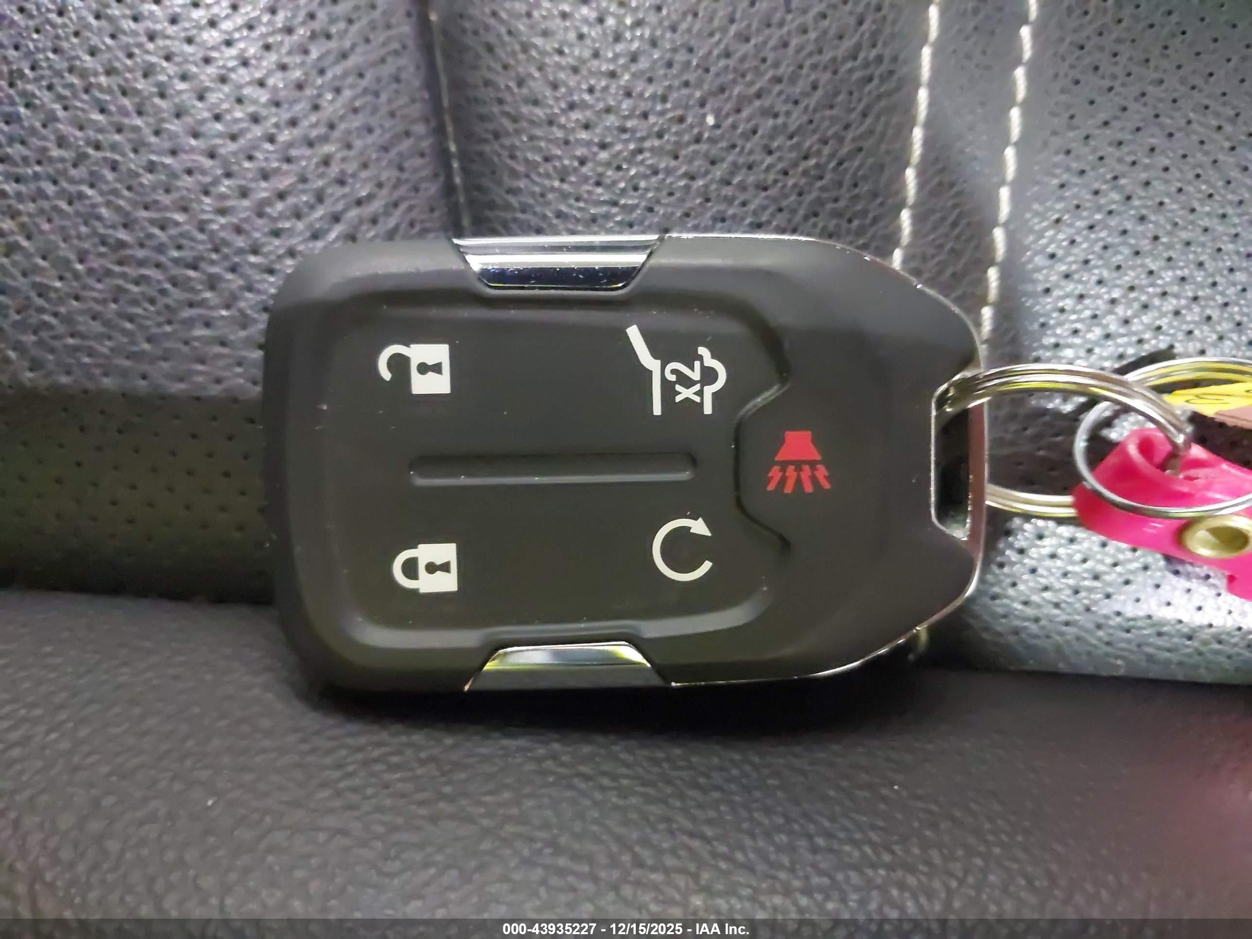 GMC TERRAIN image 11