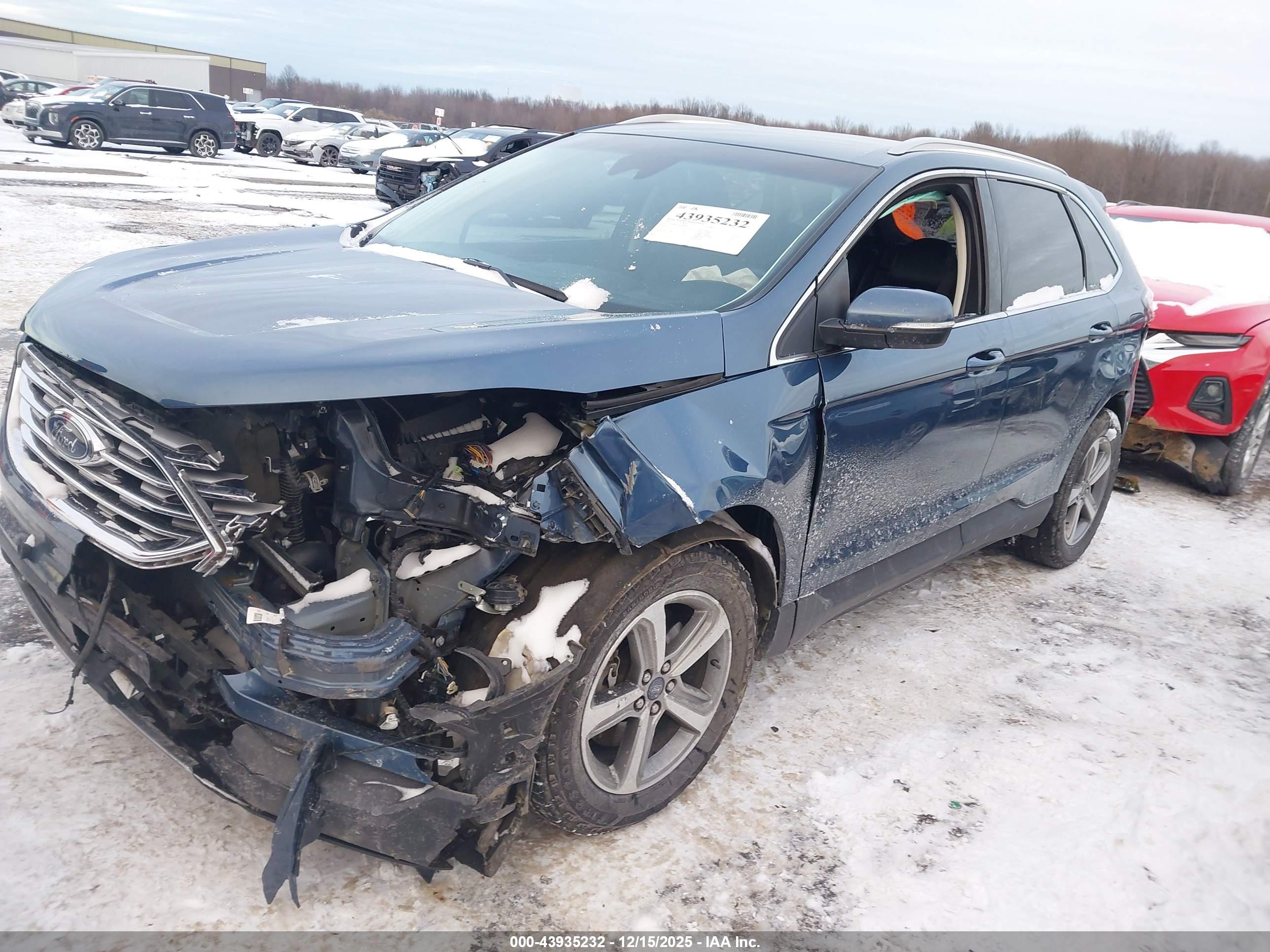FORD EDGE image 2