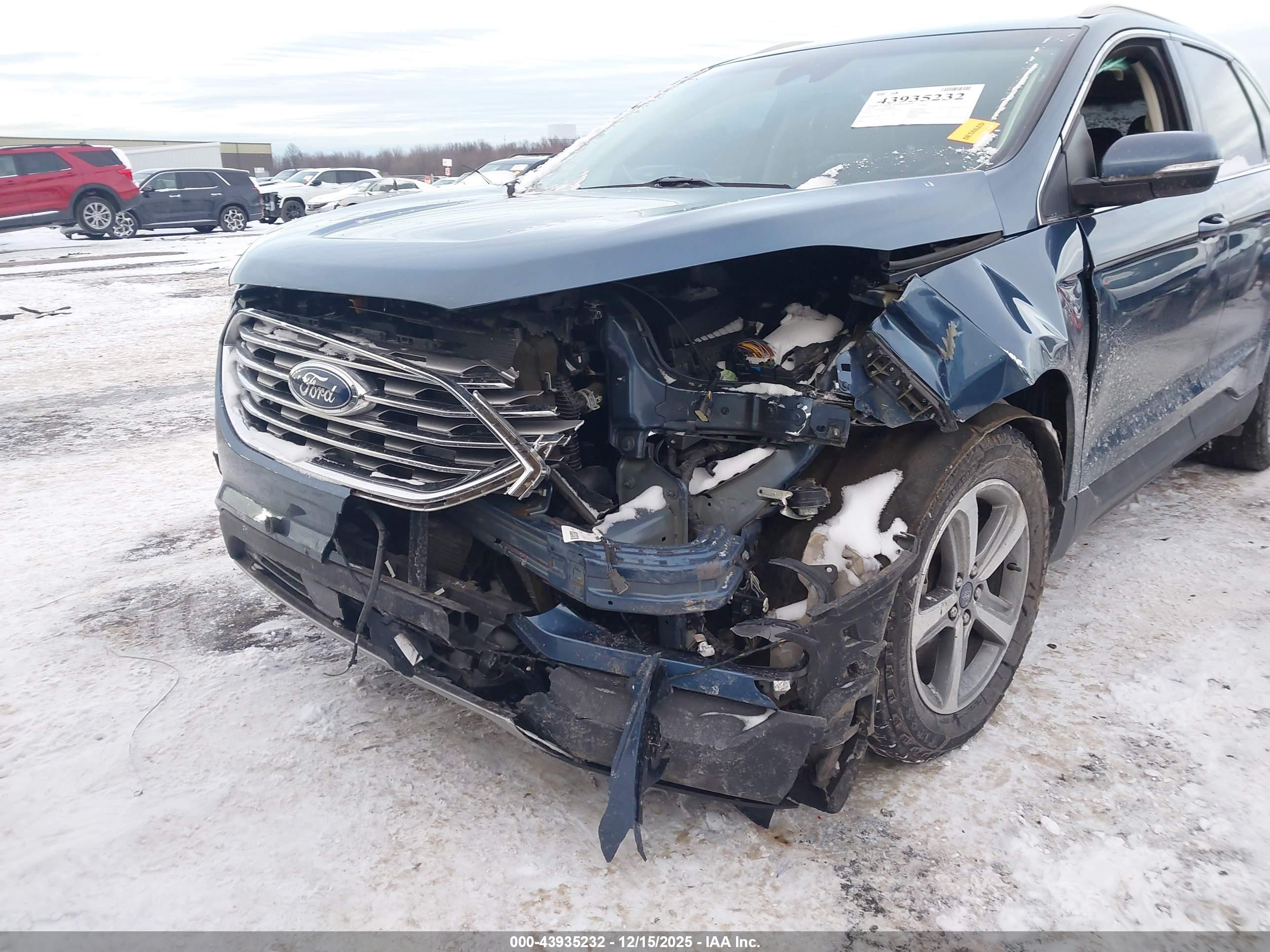 FORD EDGE image 6
