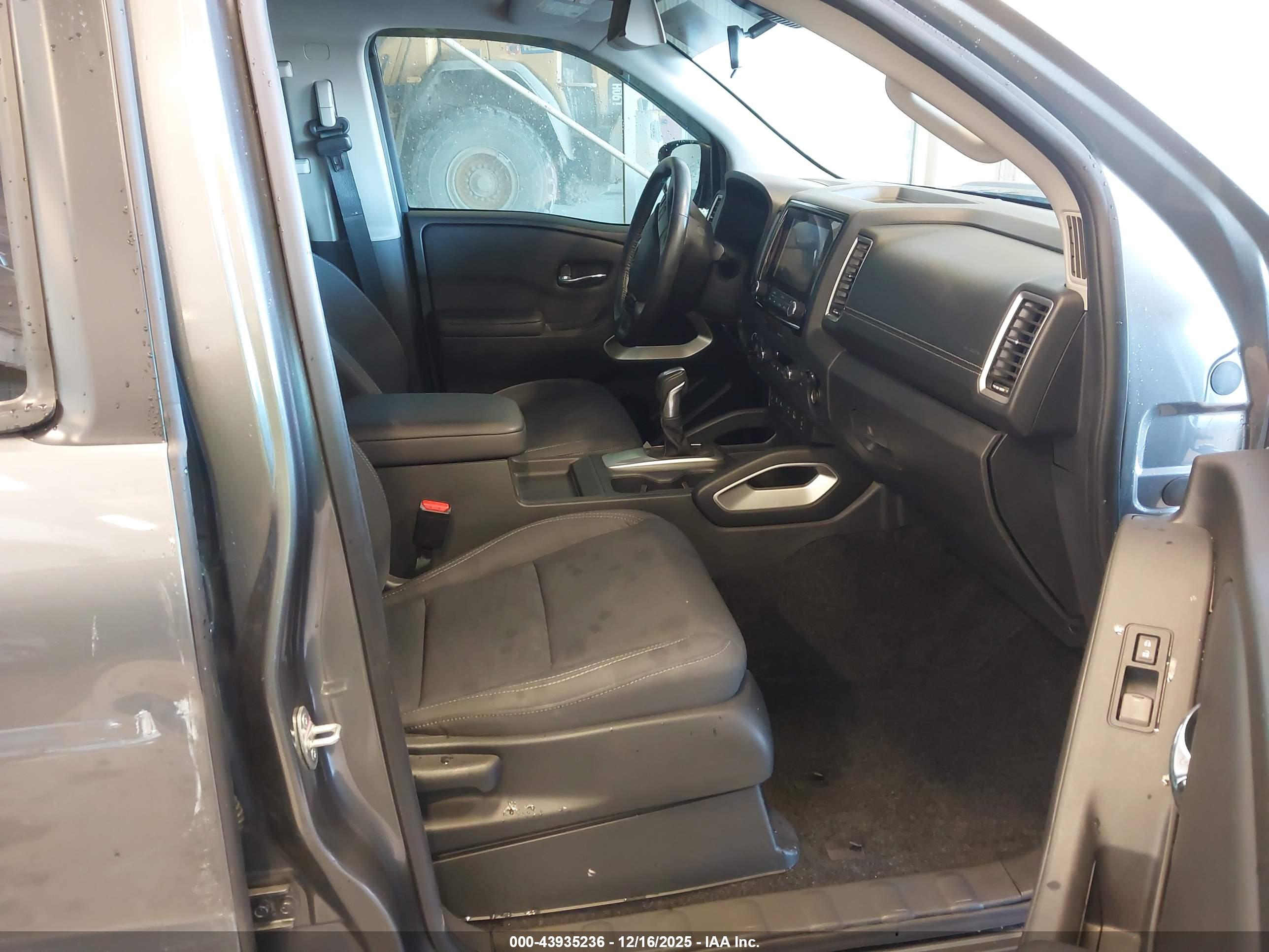 NISSAN FRONTIER image 5