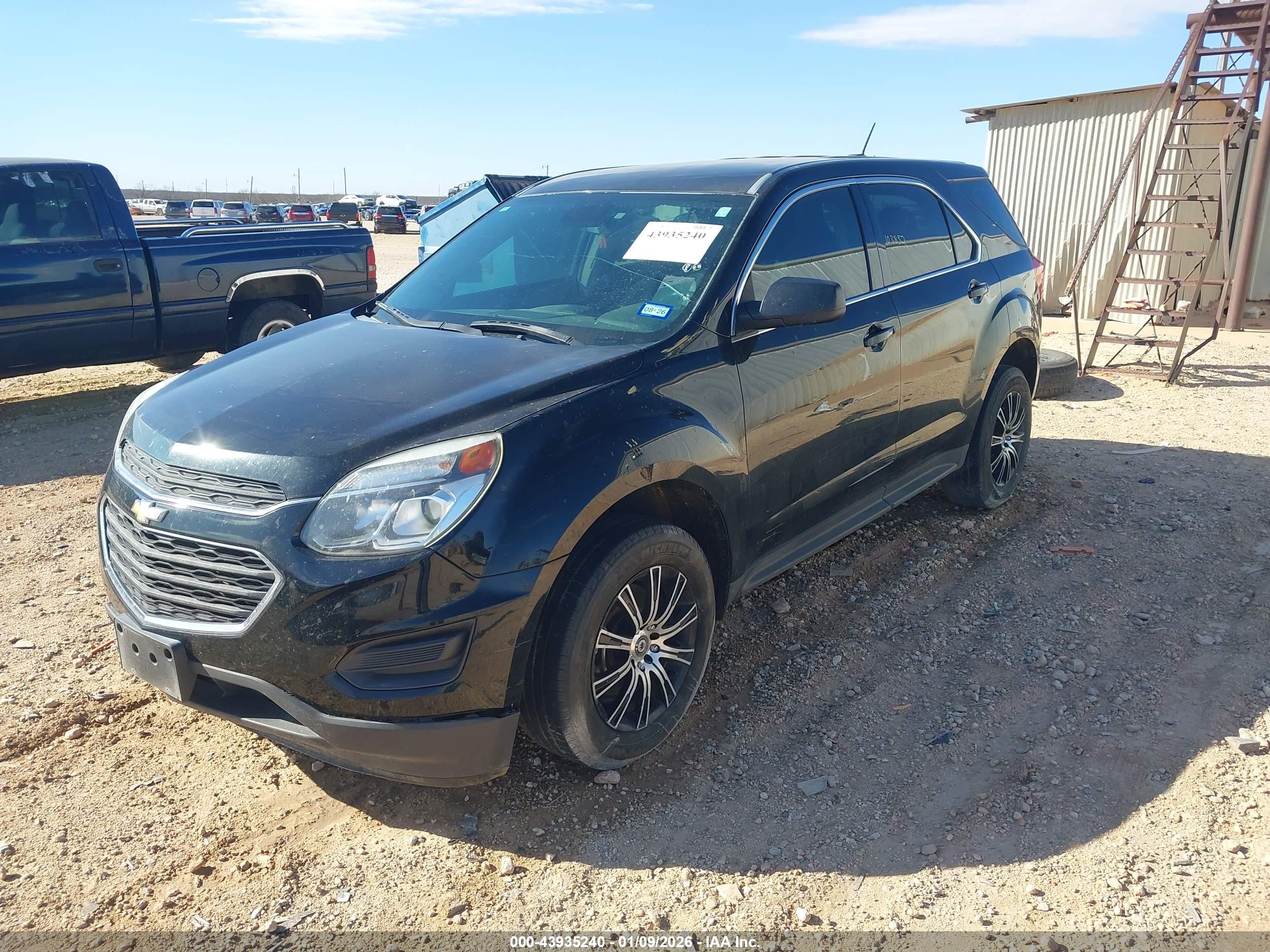 CHEVROLET EQUINOX image 2