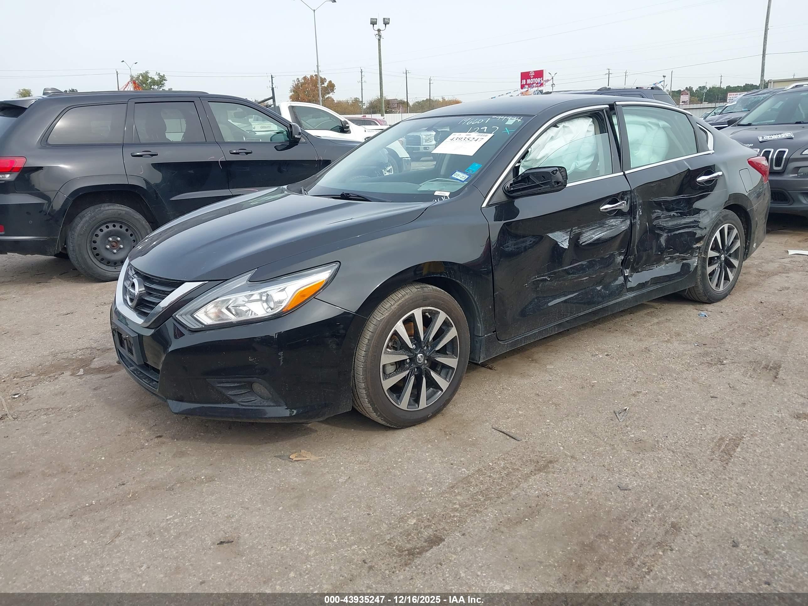 NISSAN ALTIMA image 2