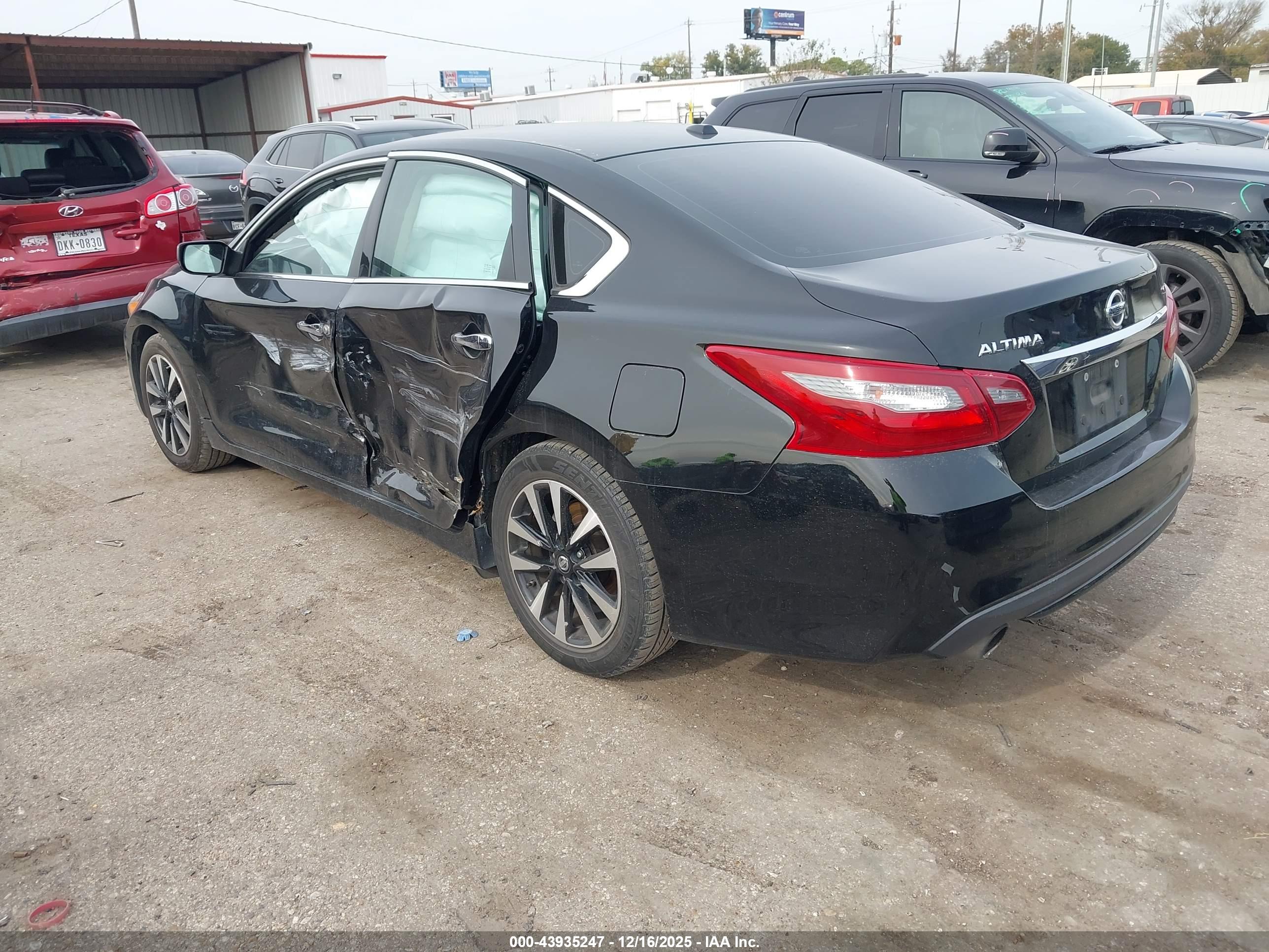 NISSAN ALTIMA image 3