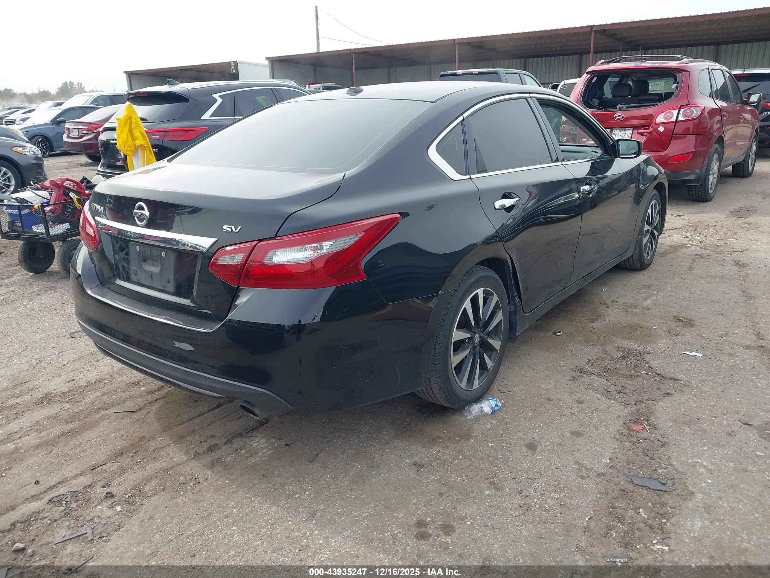 NISSAN ALTIMA image 4