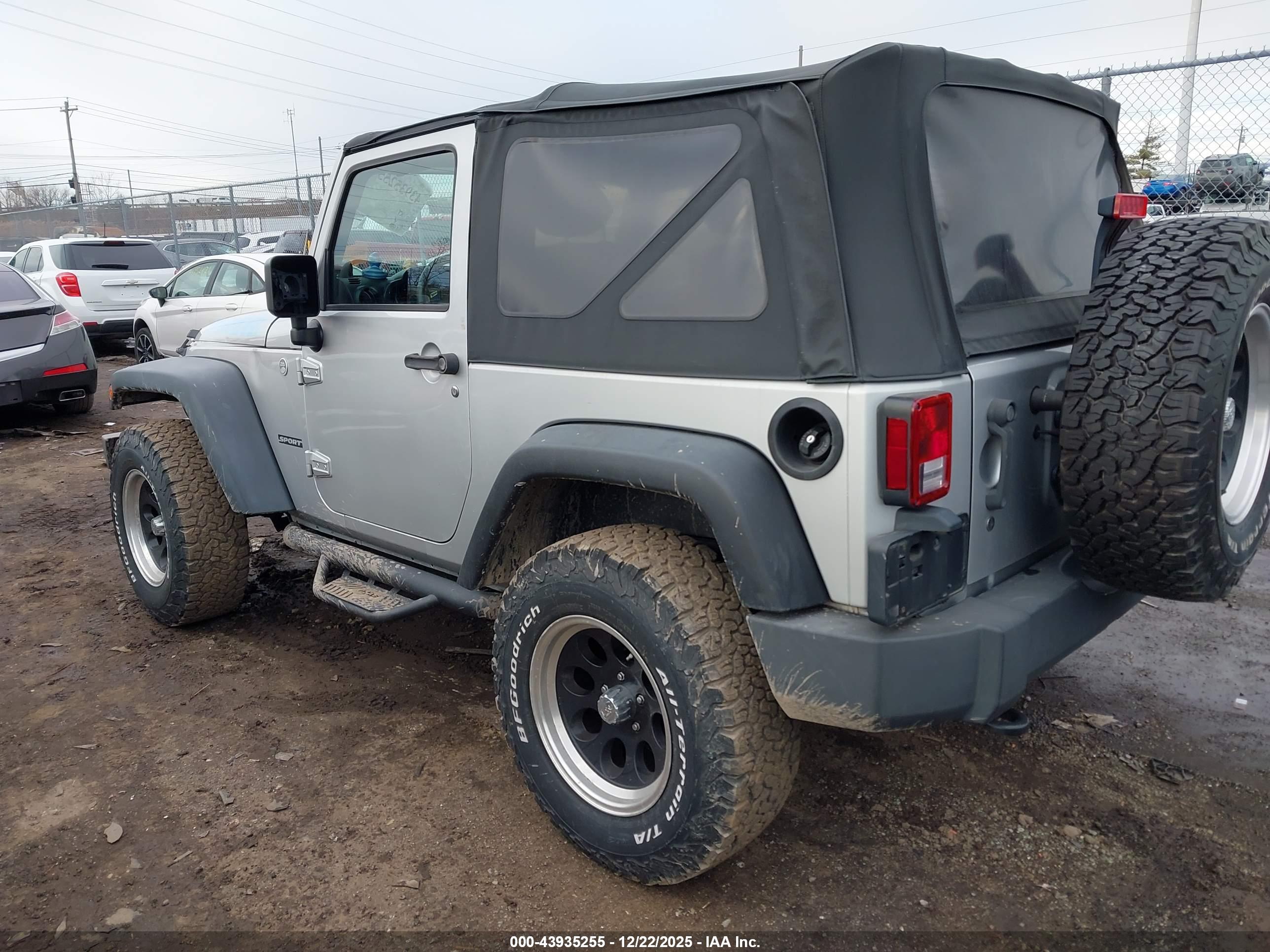 JEEP WRANGLER image 3