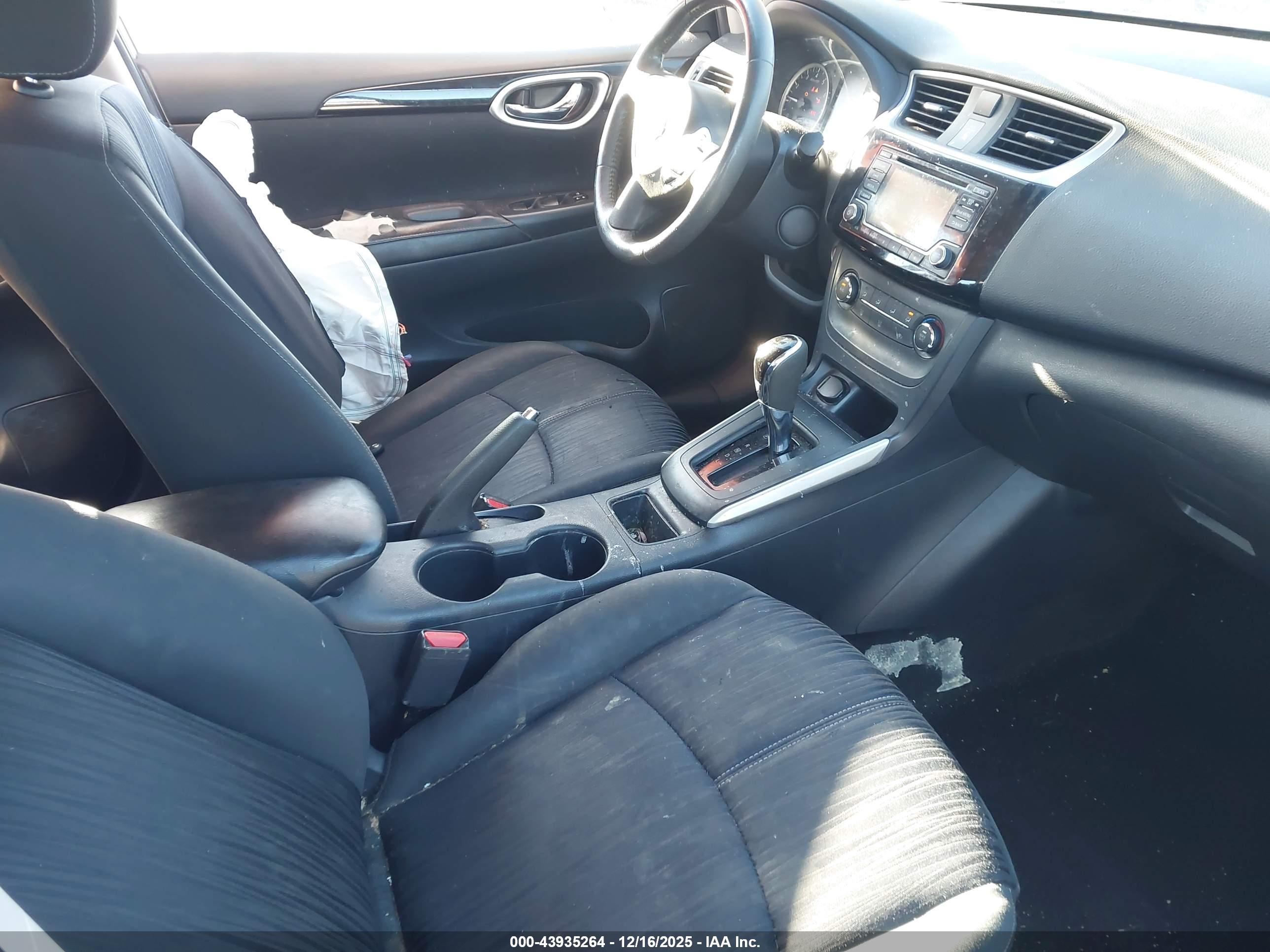 NISSAN SENTRA image 5