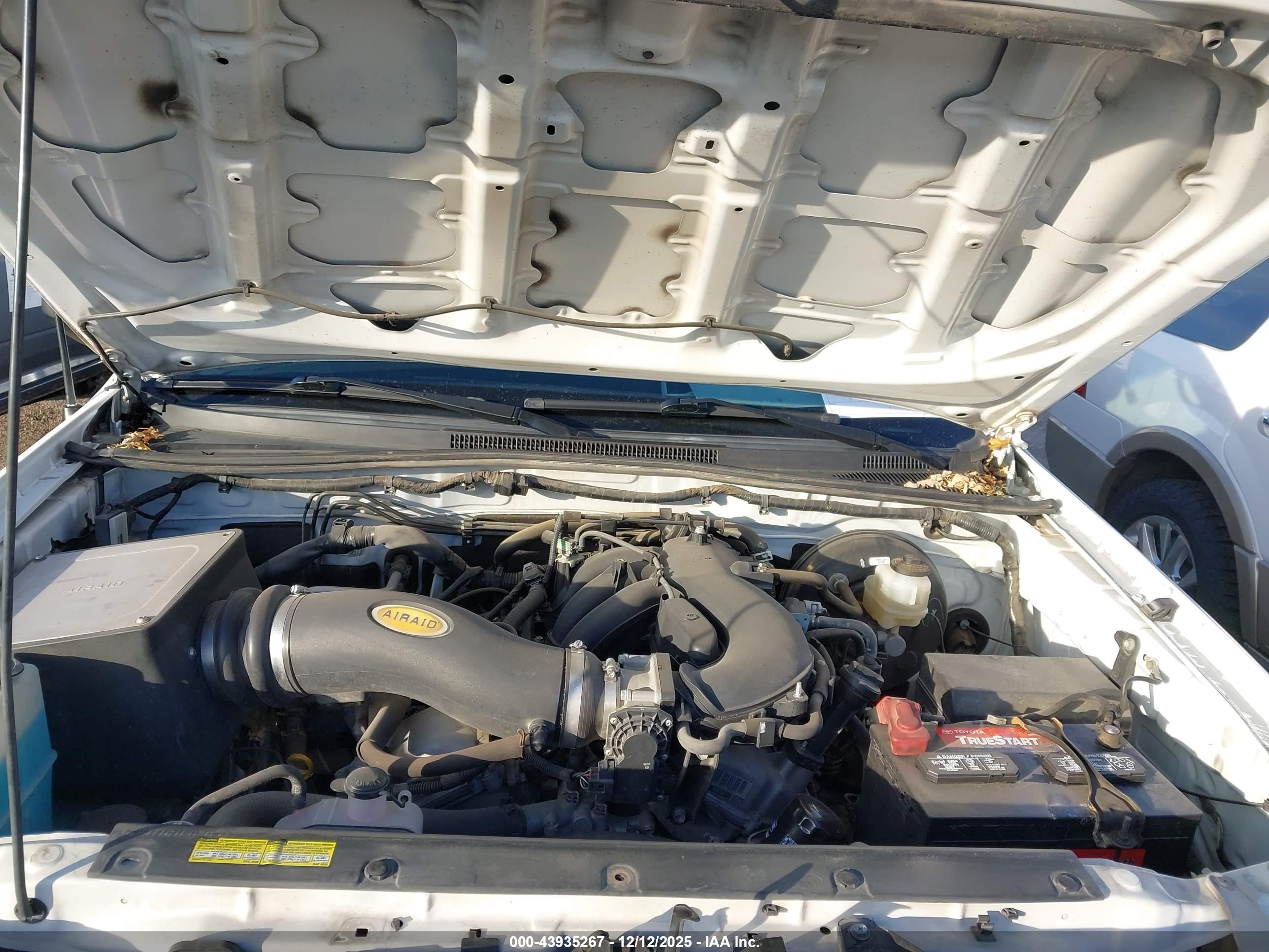 TOYOTA TACOMA image 10
