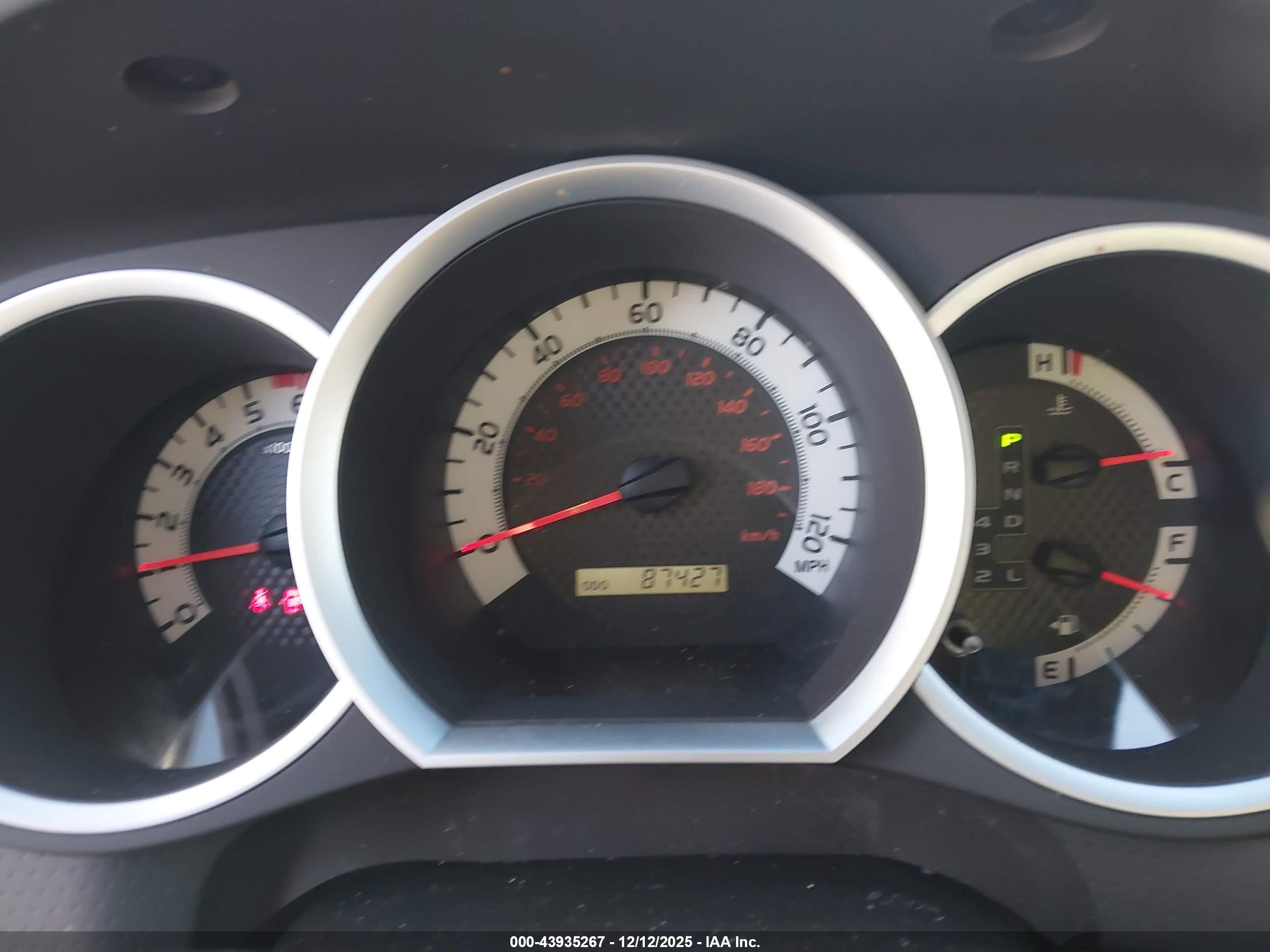 TOYOTA TACOMA image 7