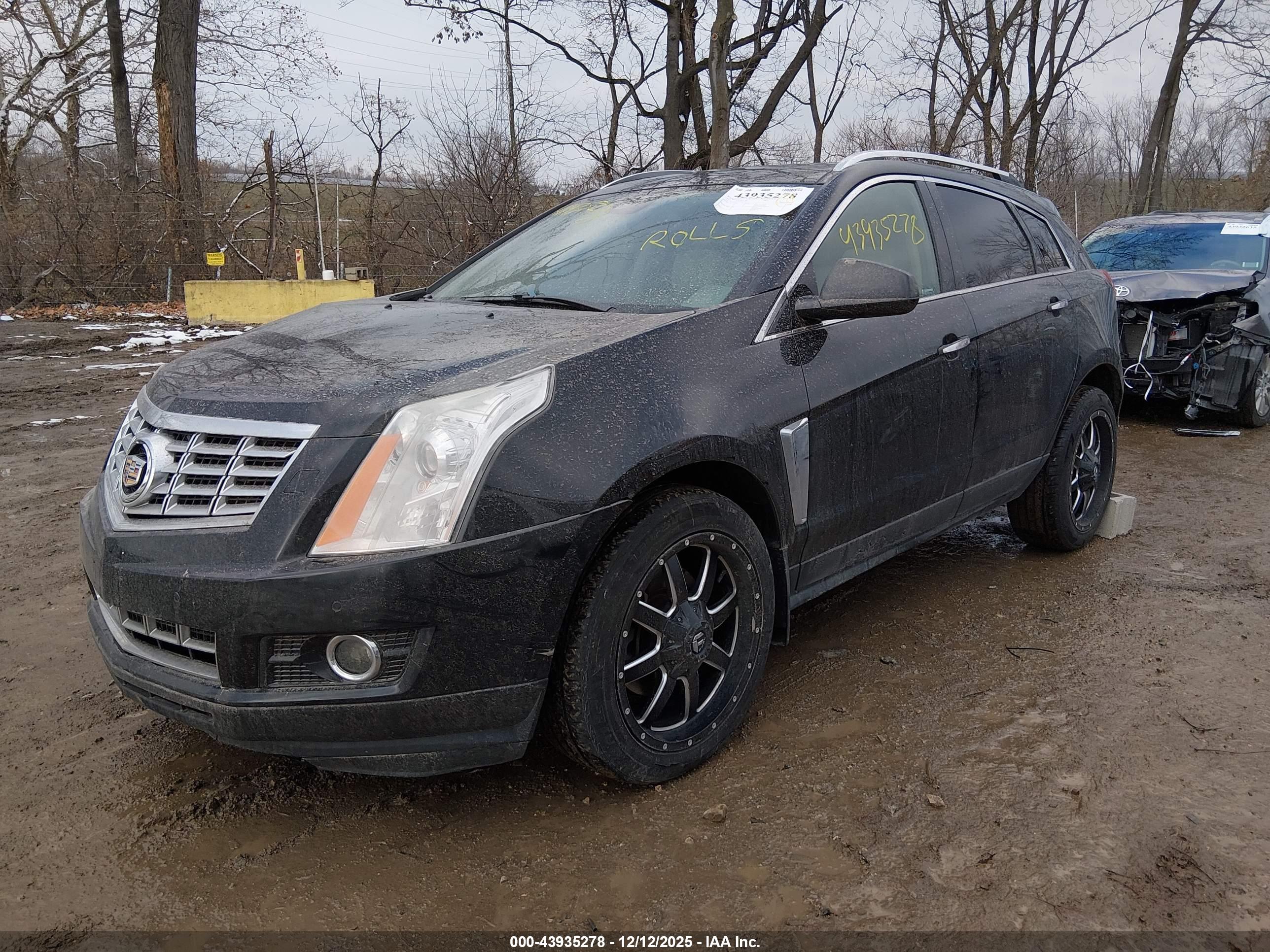 CADILLAC SRX image 2