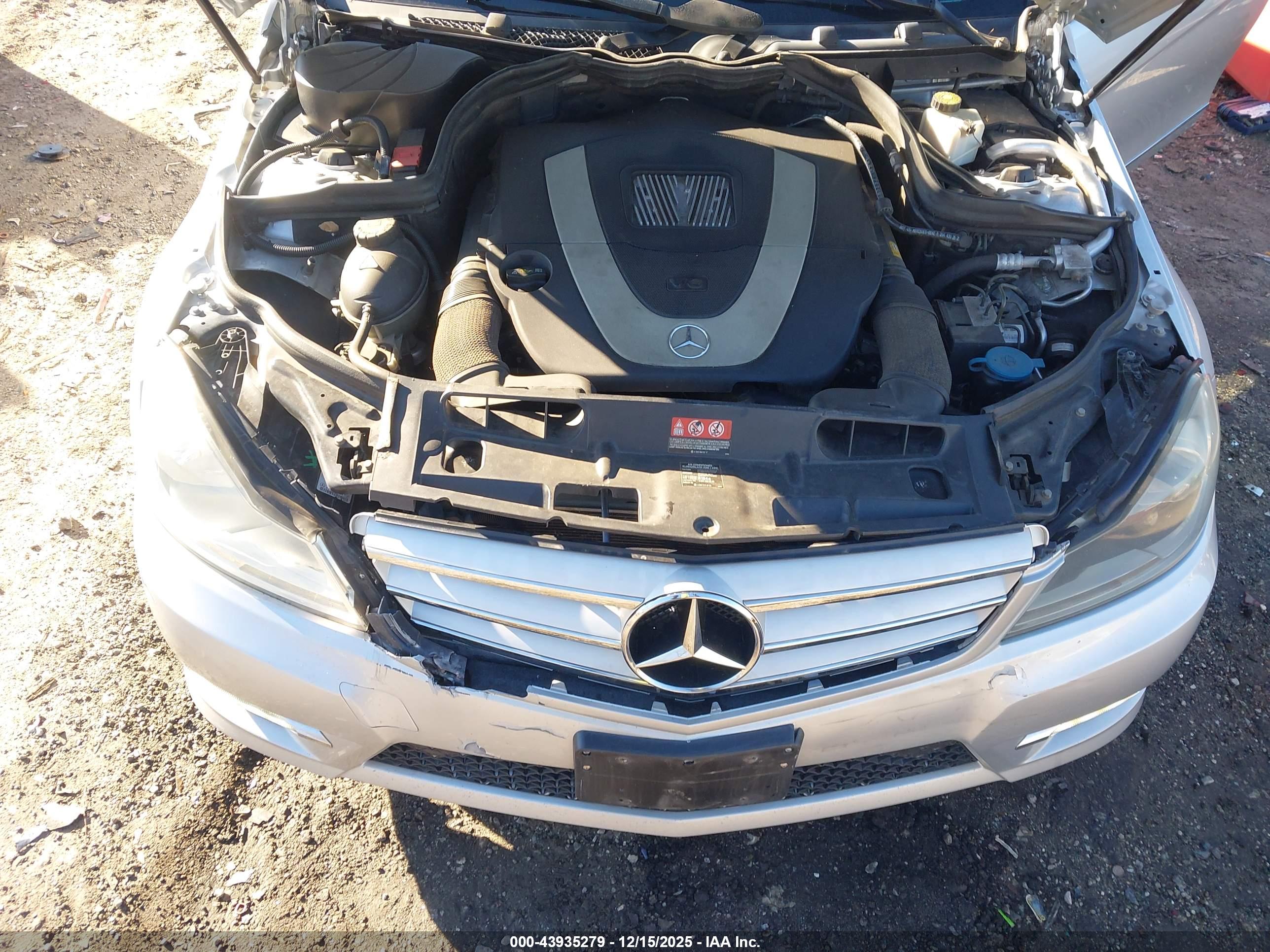 MERCEDES-BENZ C image 10