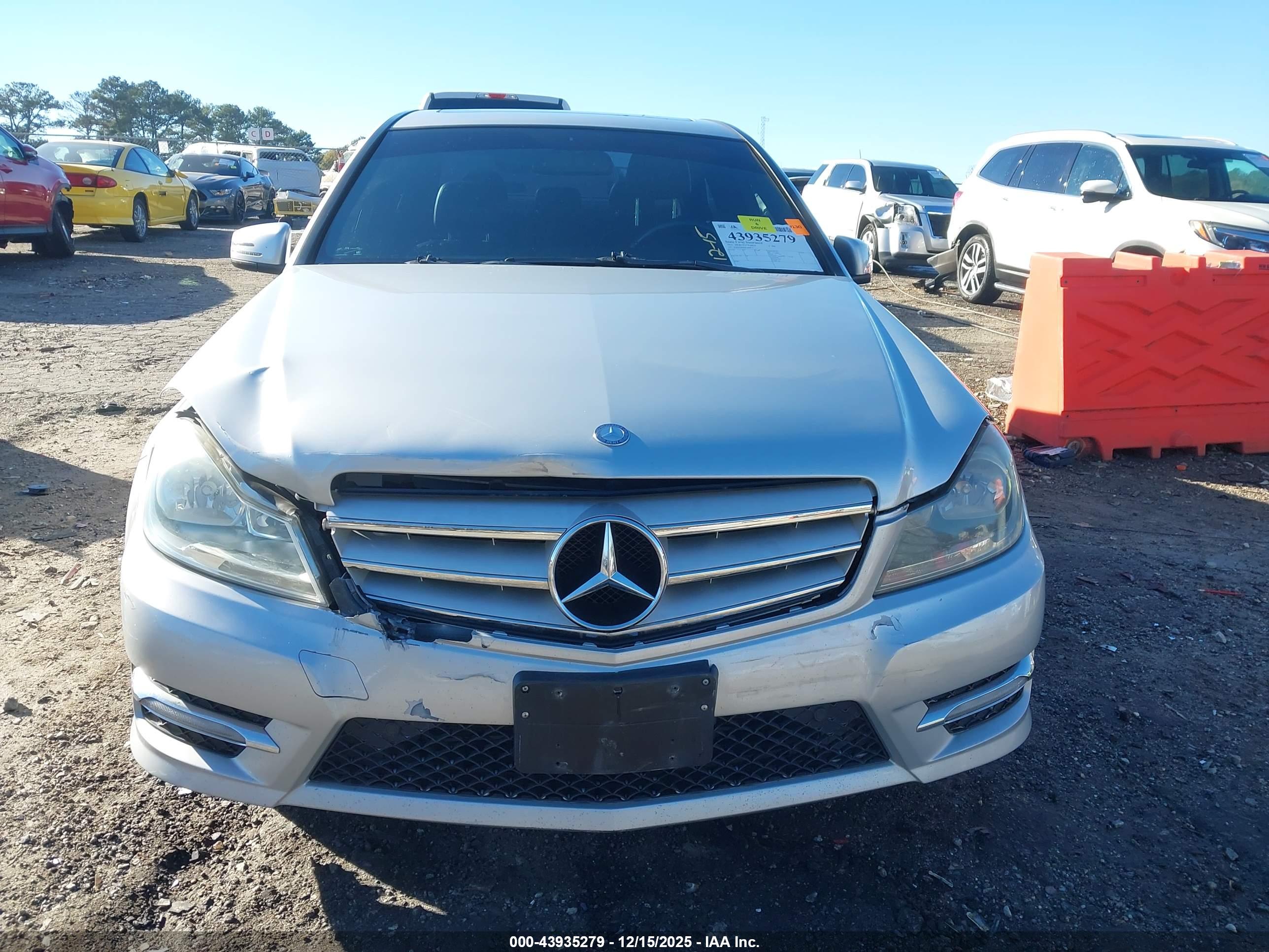 MERCEDES-BENZ C image 6