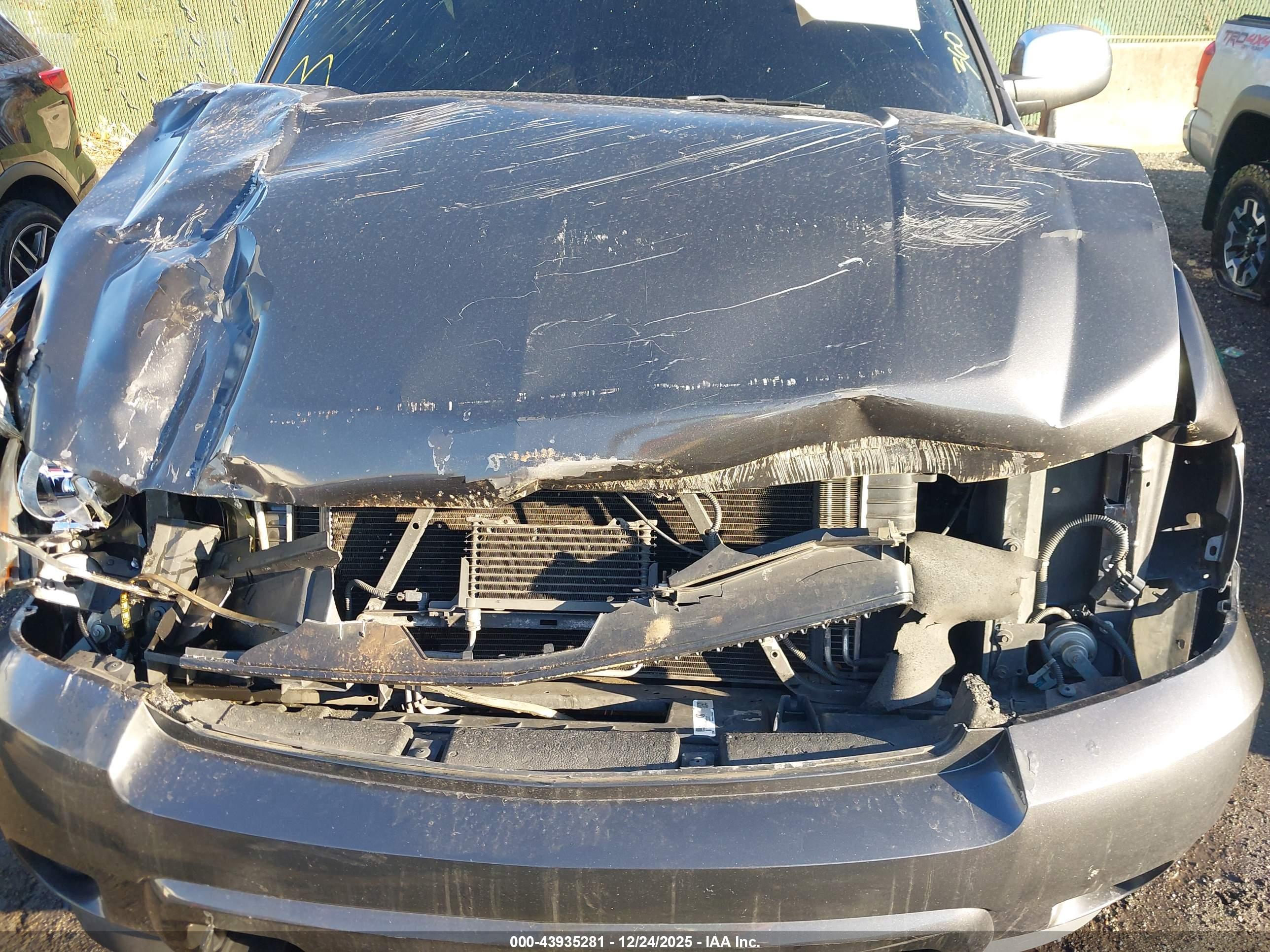 CHEVROLET TAHOE image 10