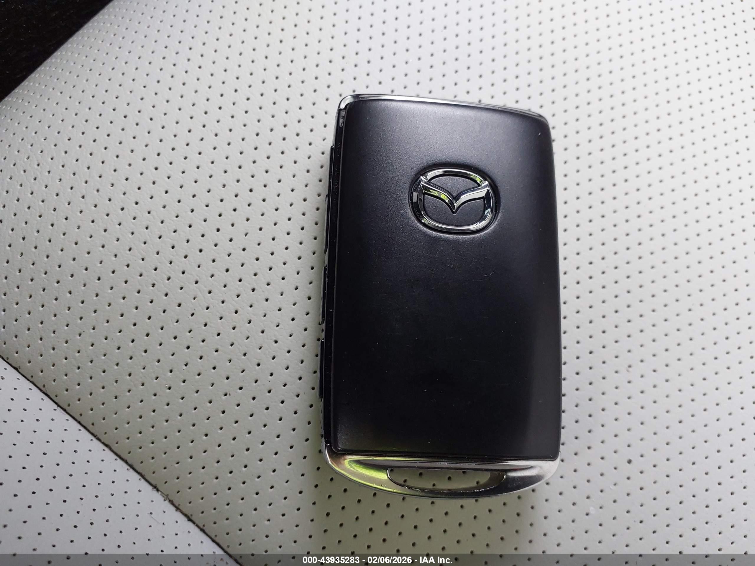 MAZDA CX-30 image 11