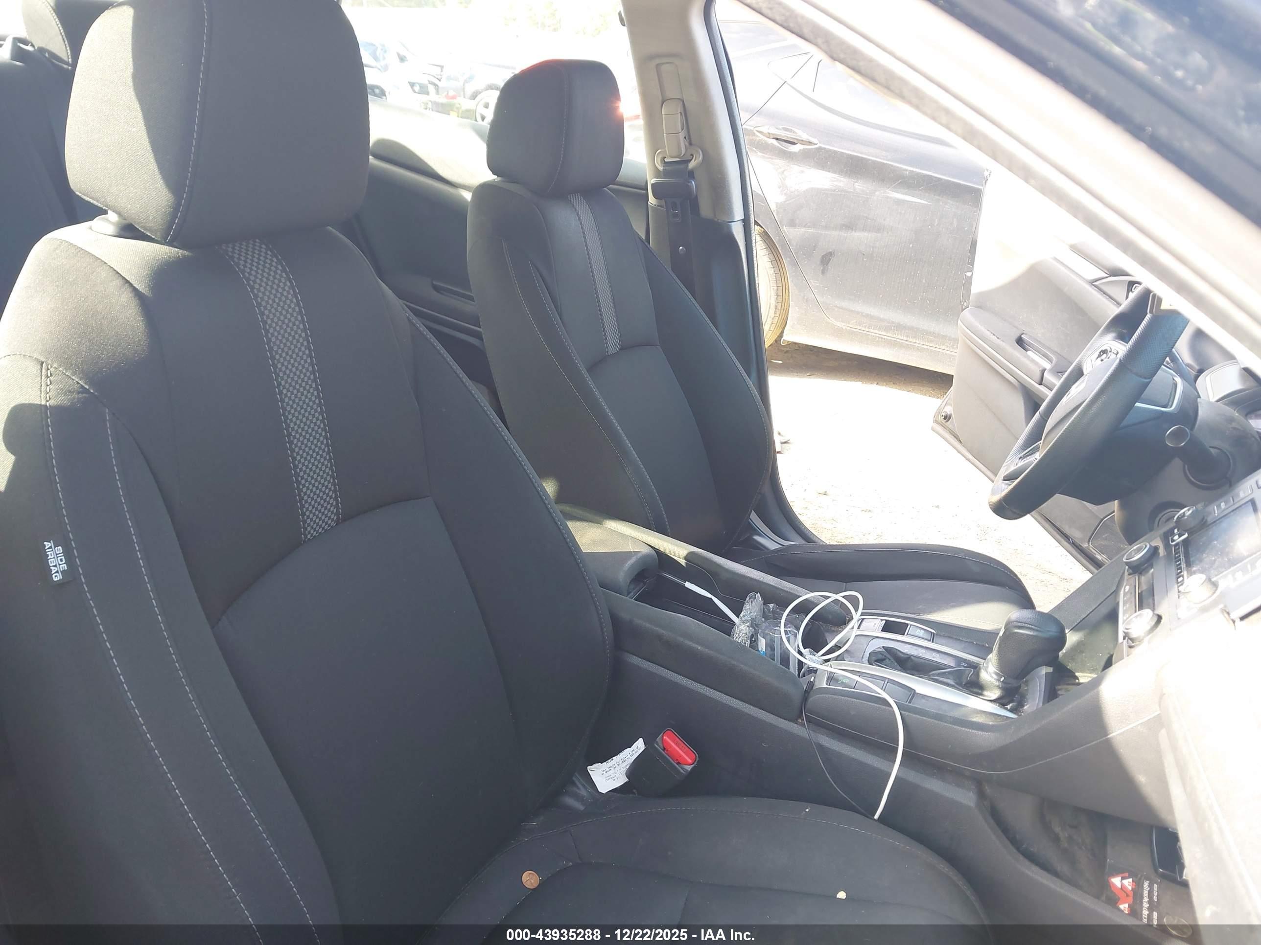 HONDA CIVIC image 5