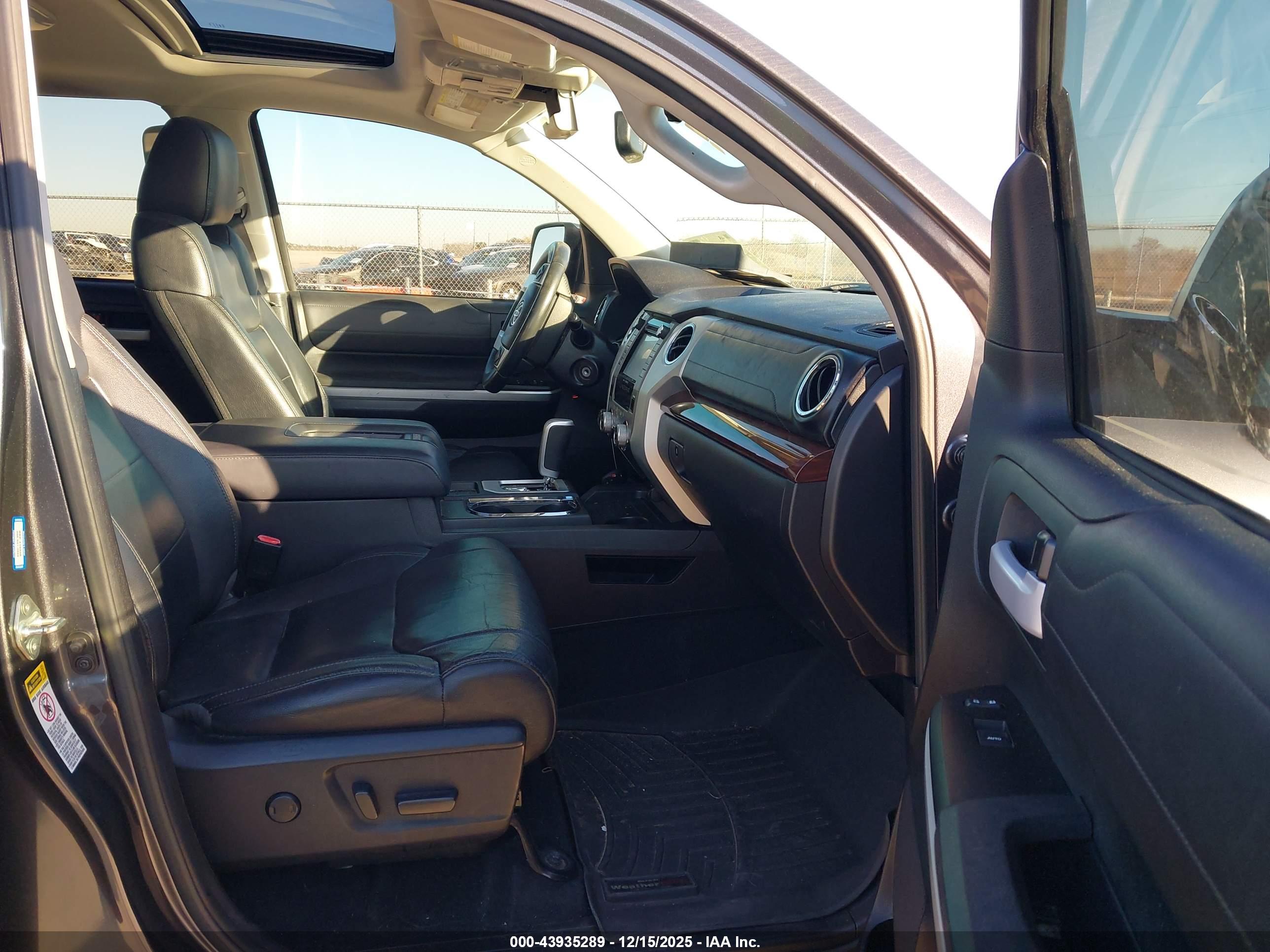 TOYOTA TUNDRA image 5