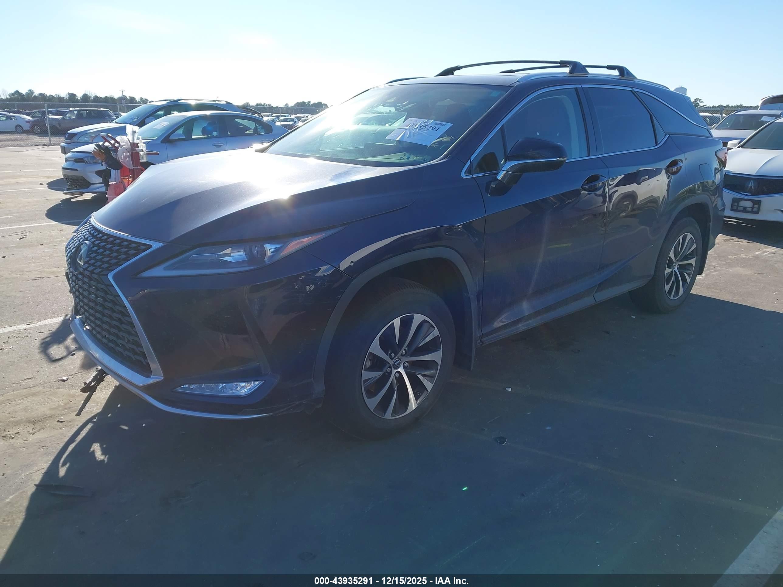 LEXUS RX image 2